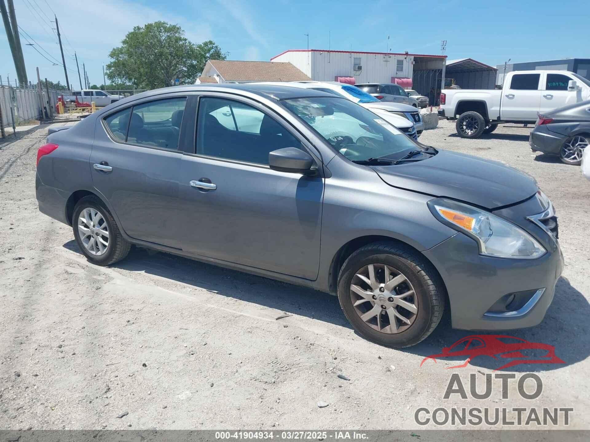 NISSAN VERSA 2018 - 3N1CN7AP4JL861711