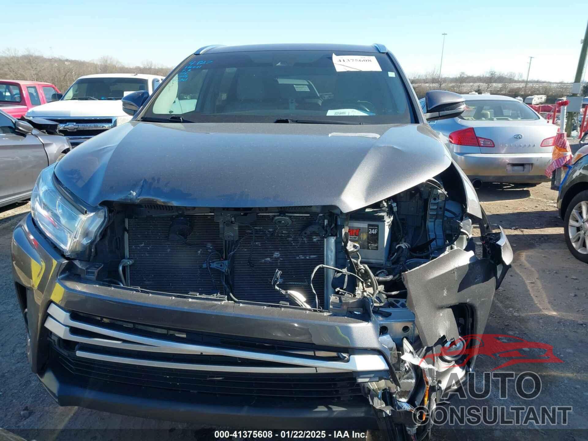 TOYOTA HIGHLANDER 2018 - 5TDKZRFH7JS540606