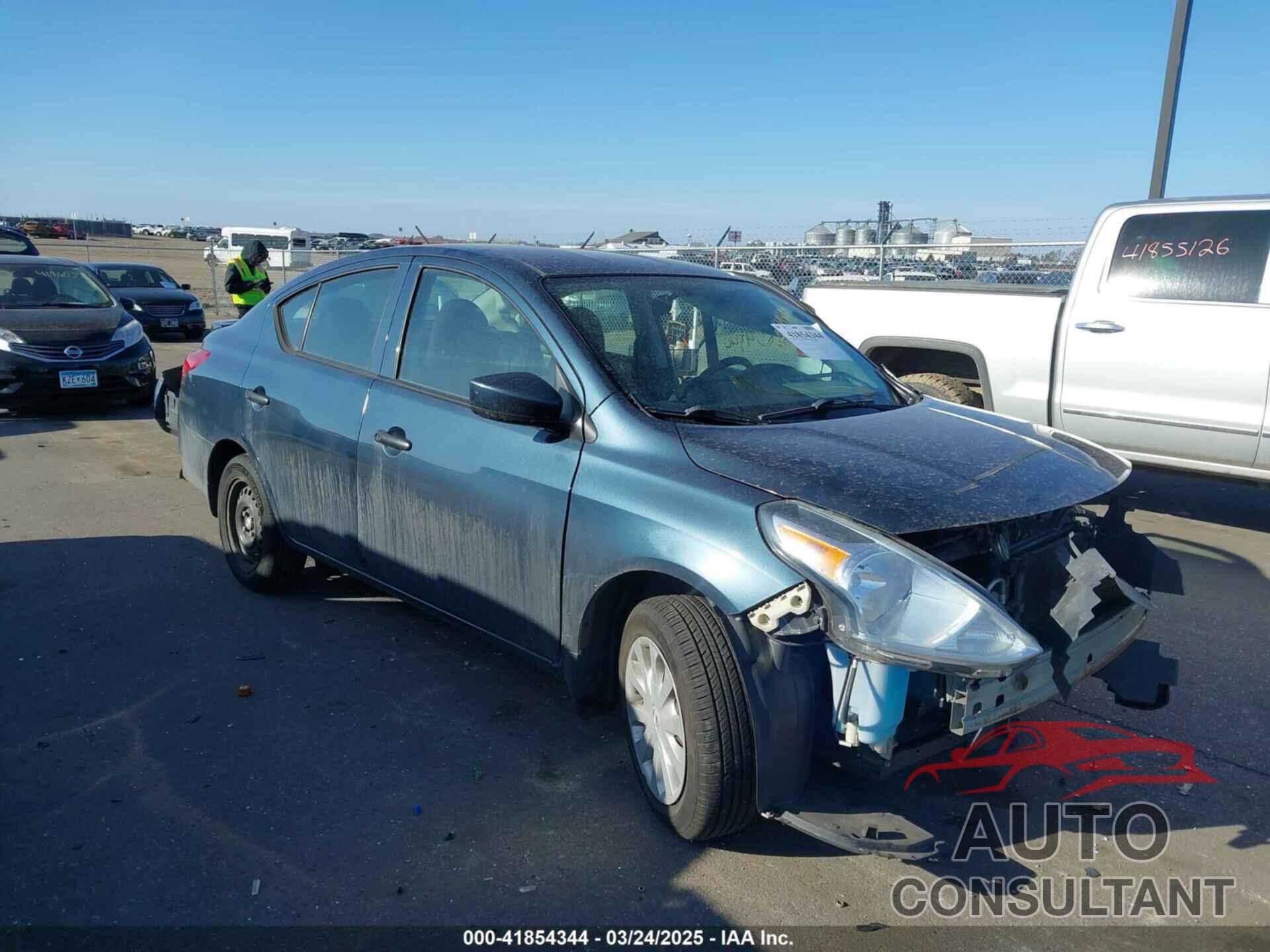 NISSAN VERSA 2017 - 3N1CN7AP7HL822055