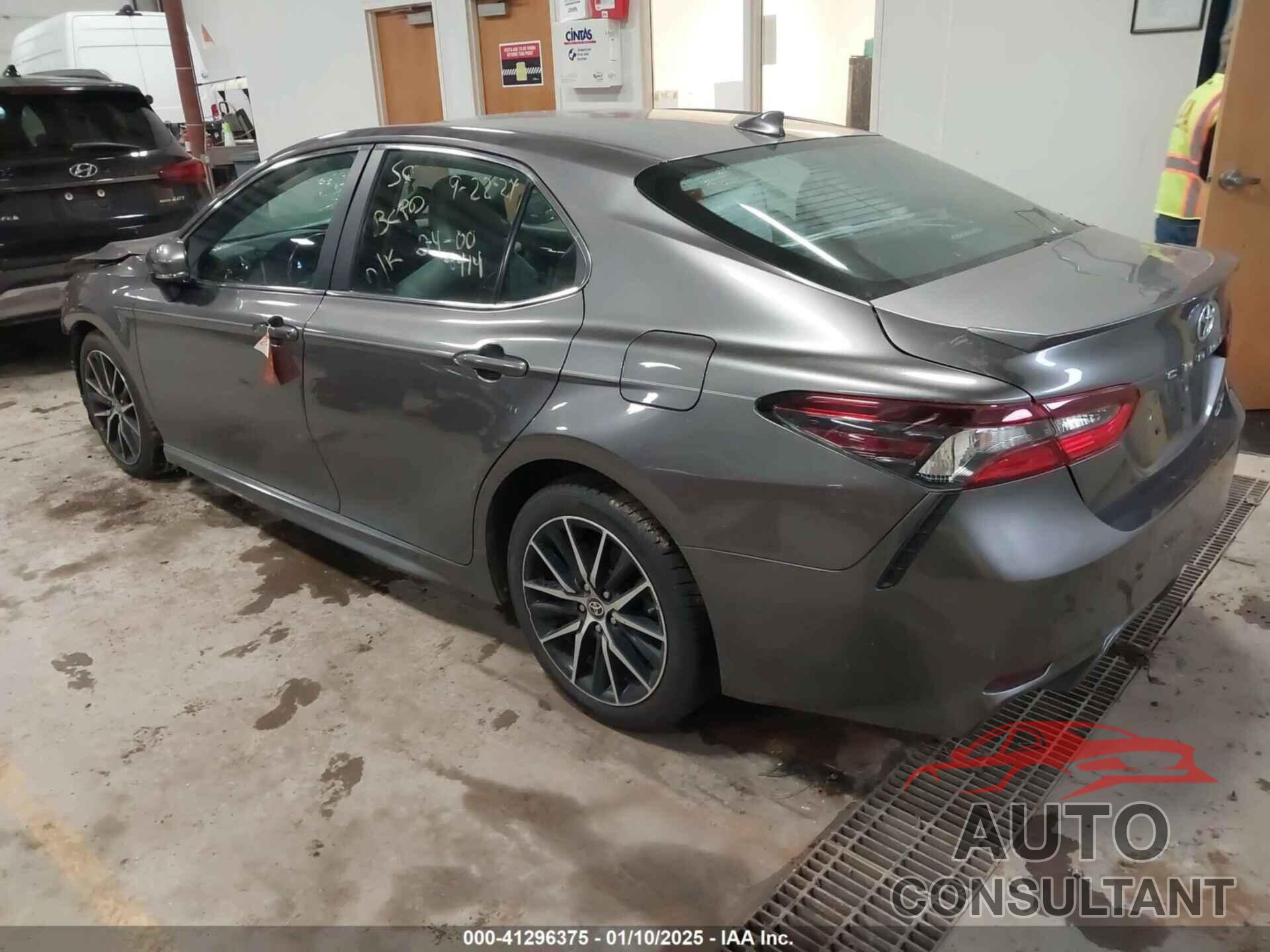 TOYOTA CAMRY 2021 - 4T1T11BK7MU028791