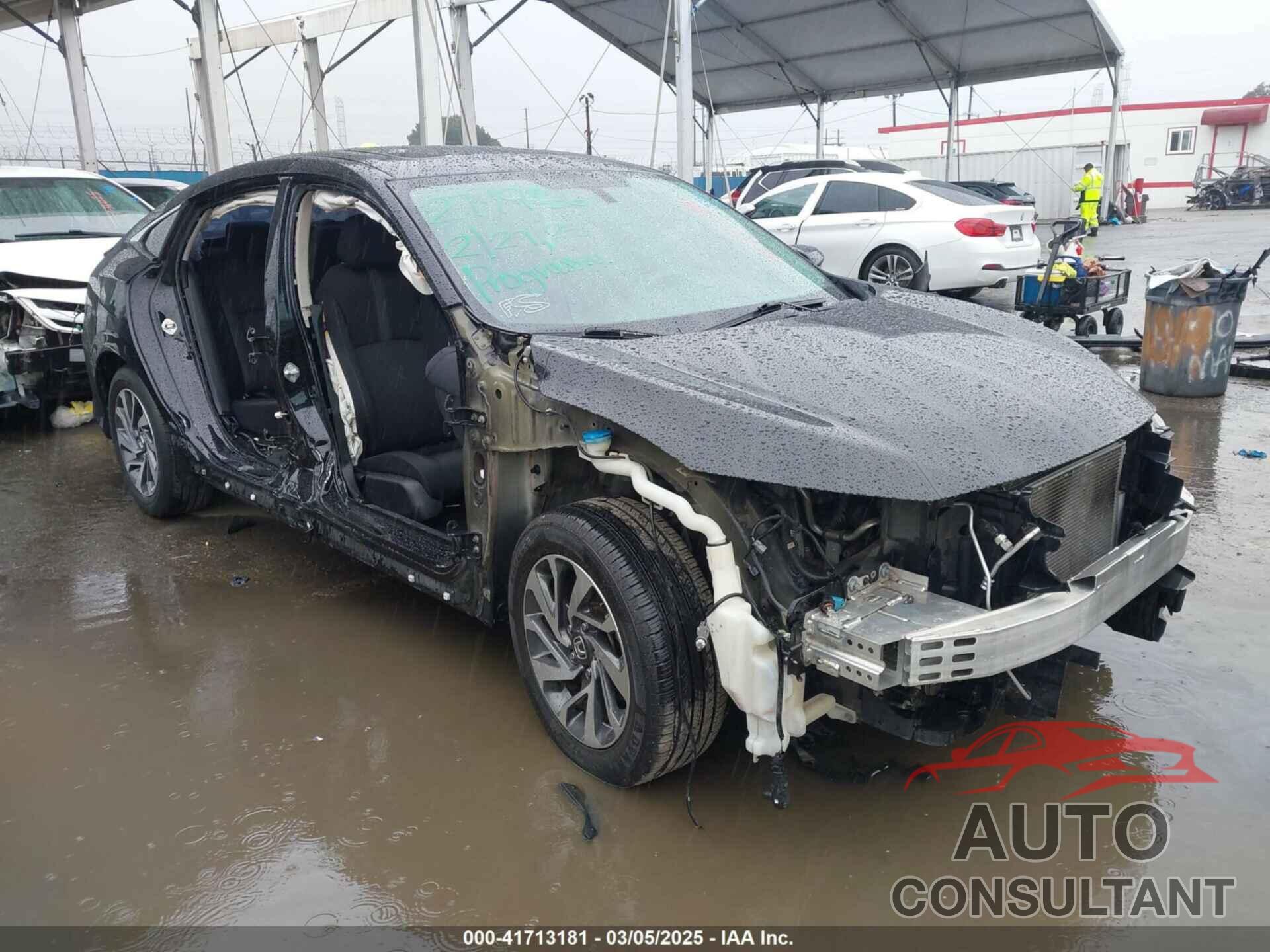 HONDA CIVIC 2018 - 2HGFC2F71JH510793