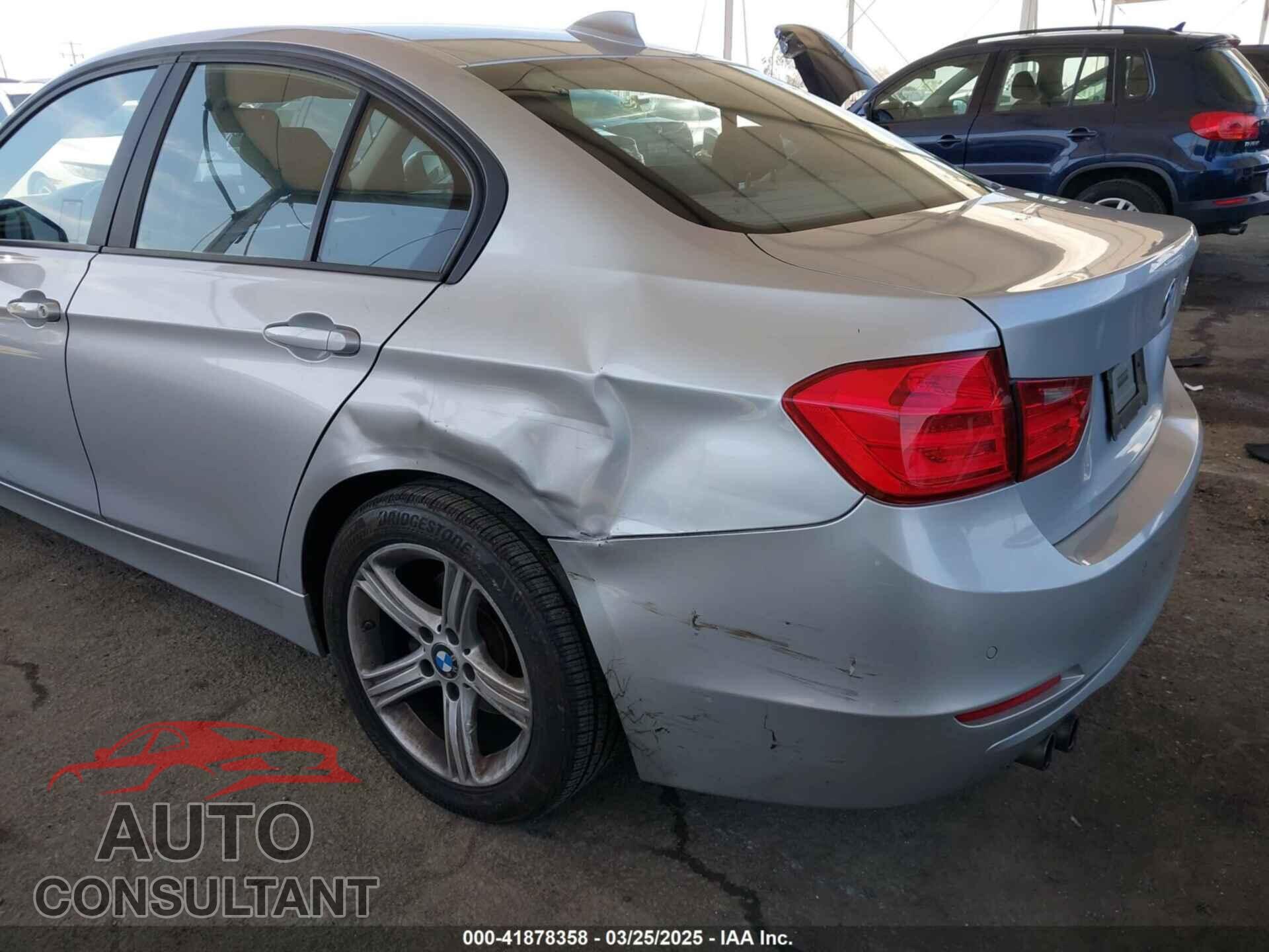 BMW 328I 2013 - WBA3C1G55DNR47357