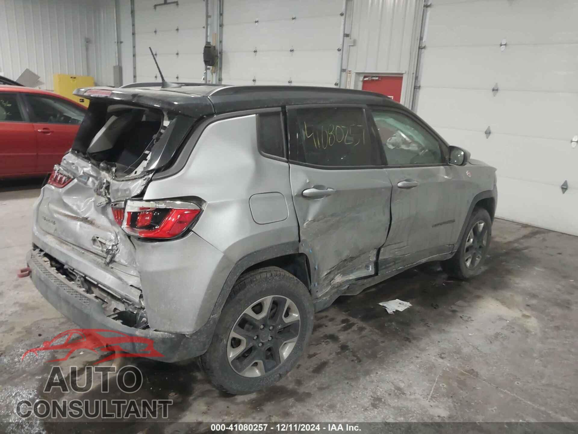 JEEP COMPASS 2018 - 3C4NJDDB8JT450876