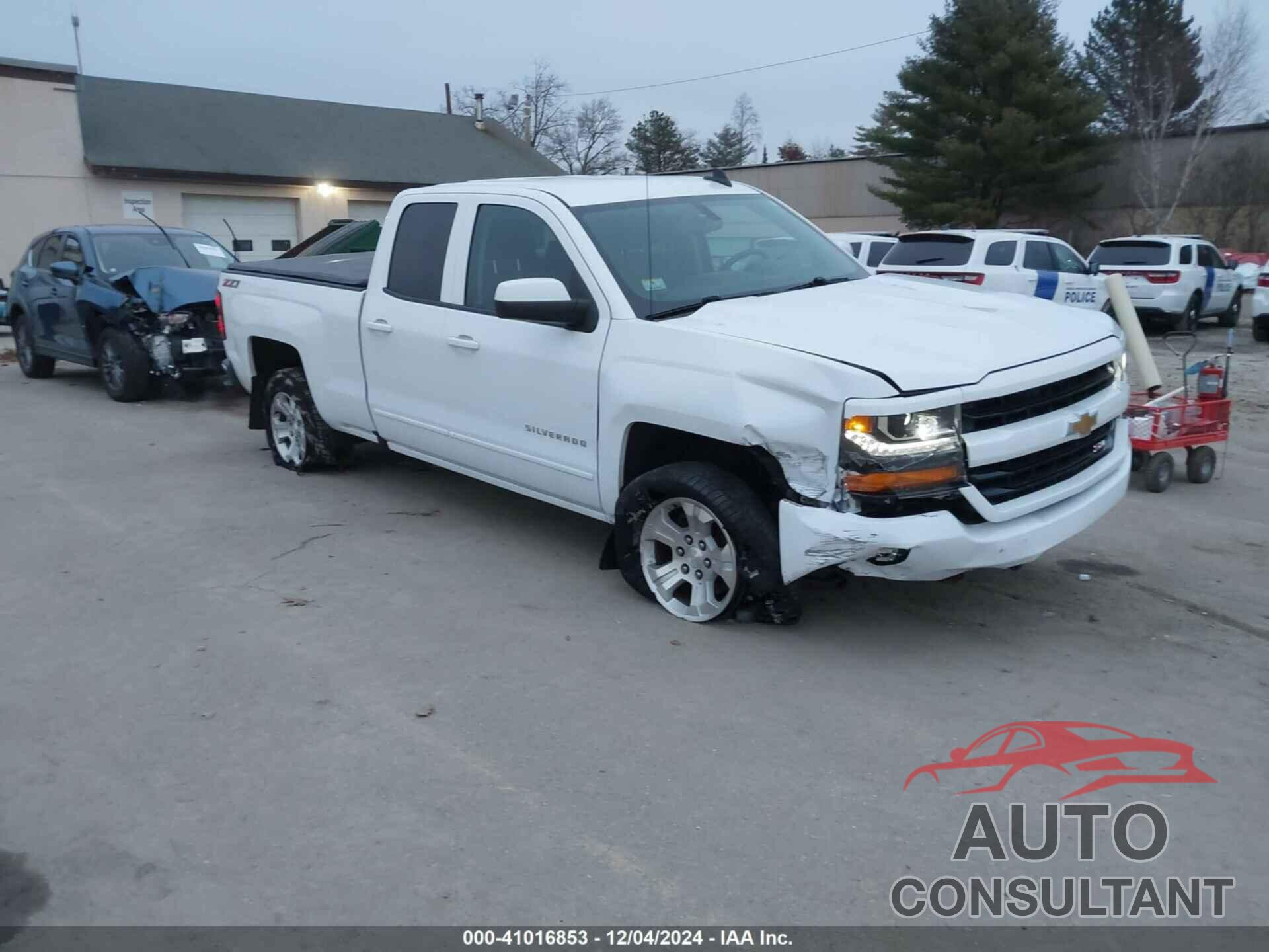 CHEVROLET SILVERADO 1500 2017 - 1GCVKREC5HZ237775