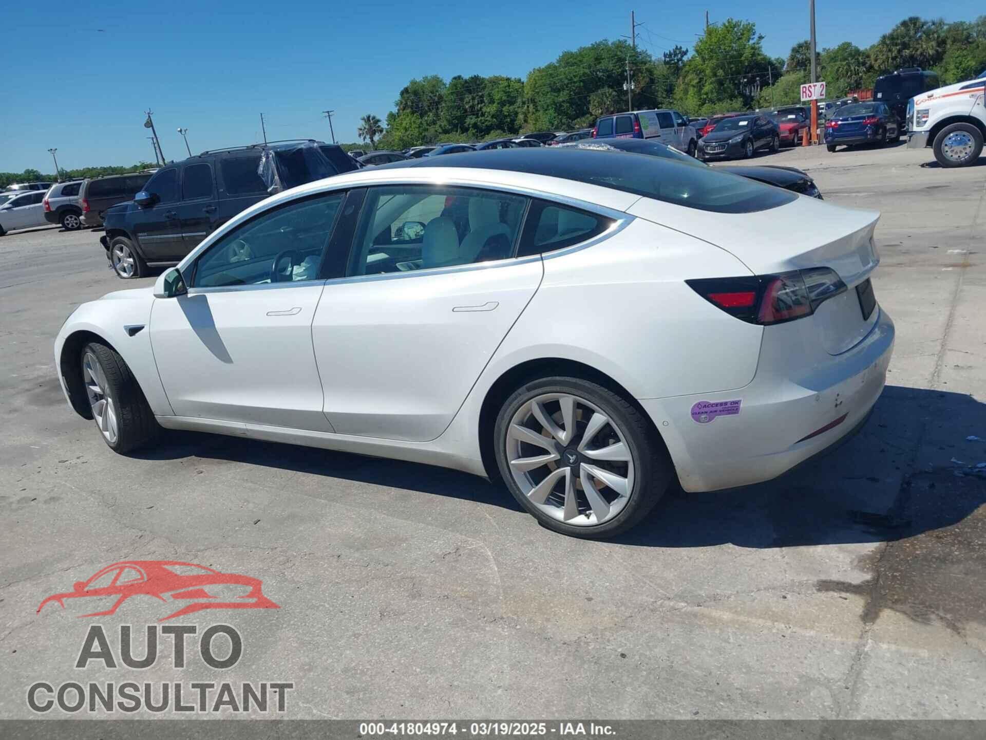TESLA MODEL 3 2019 - 5YJ3E1EA4KF323767