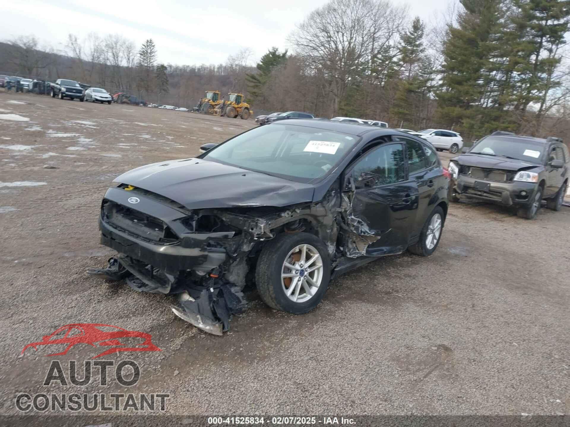 FORD FOCUS 2015 - 1FADP3K23FL373639