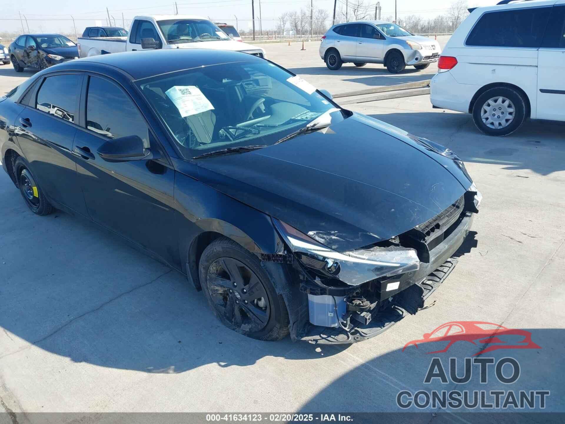 HYUNDAI ELANTRA 2023 - 5NPLM4AG3PH093999