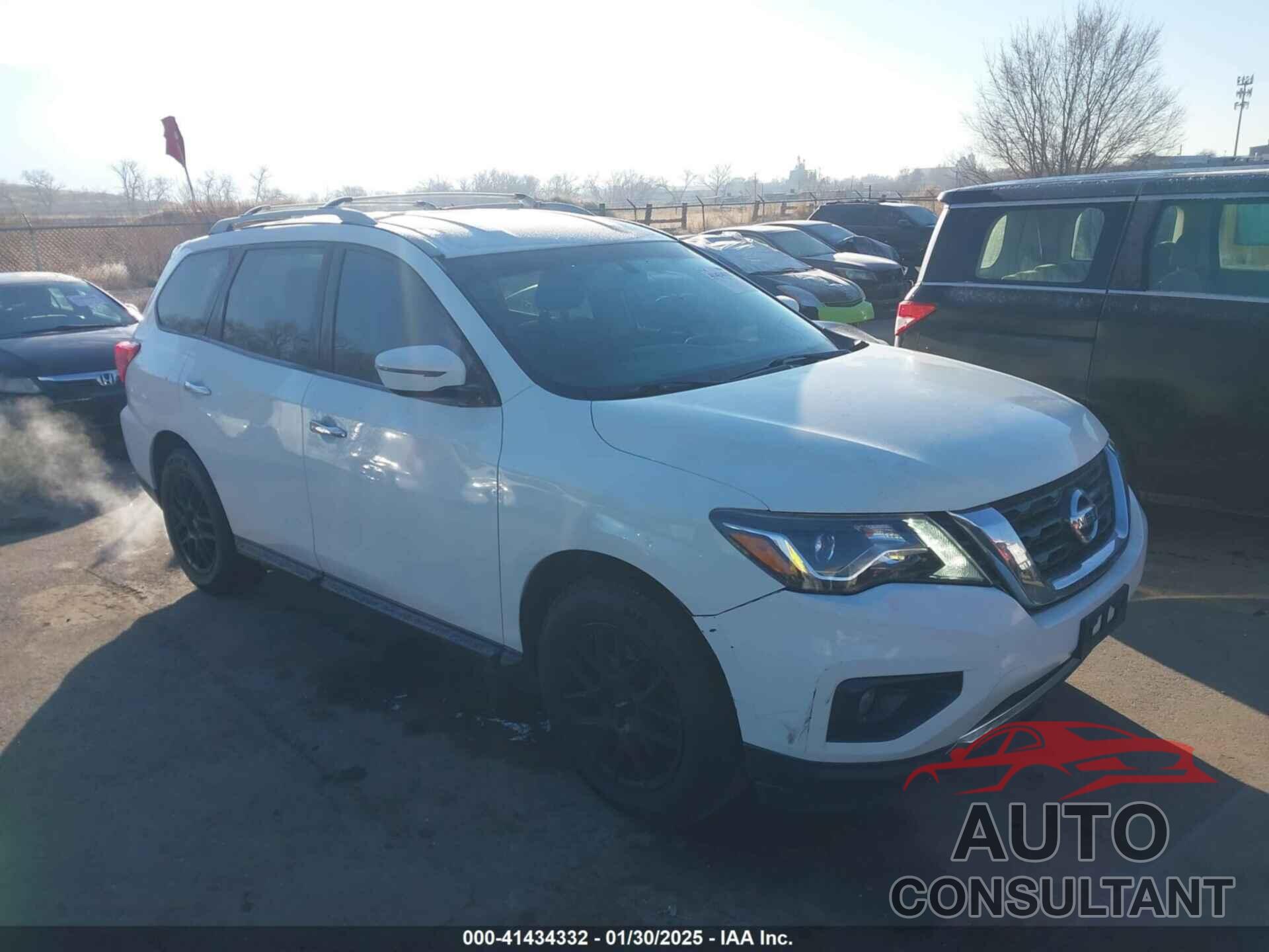 NISSAN PATHFINDER 2019 - 5N1DR2MM1KC590948