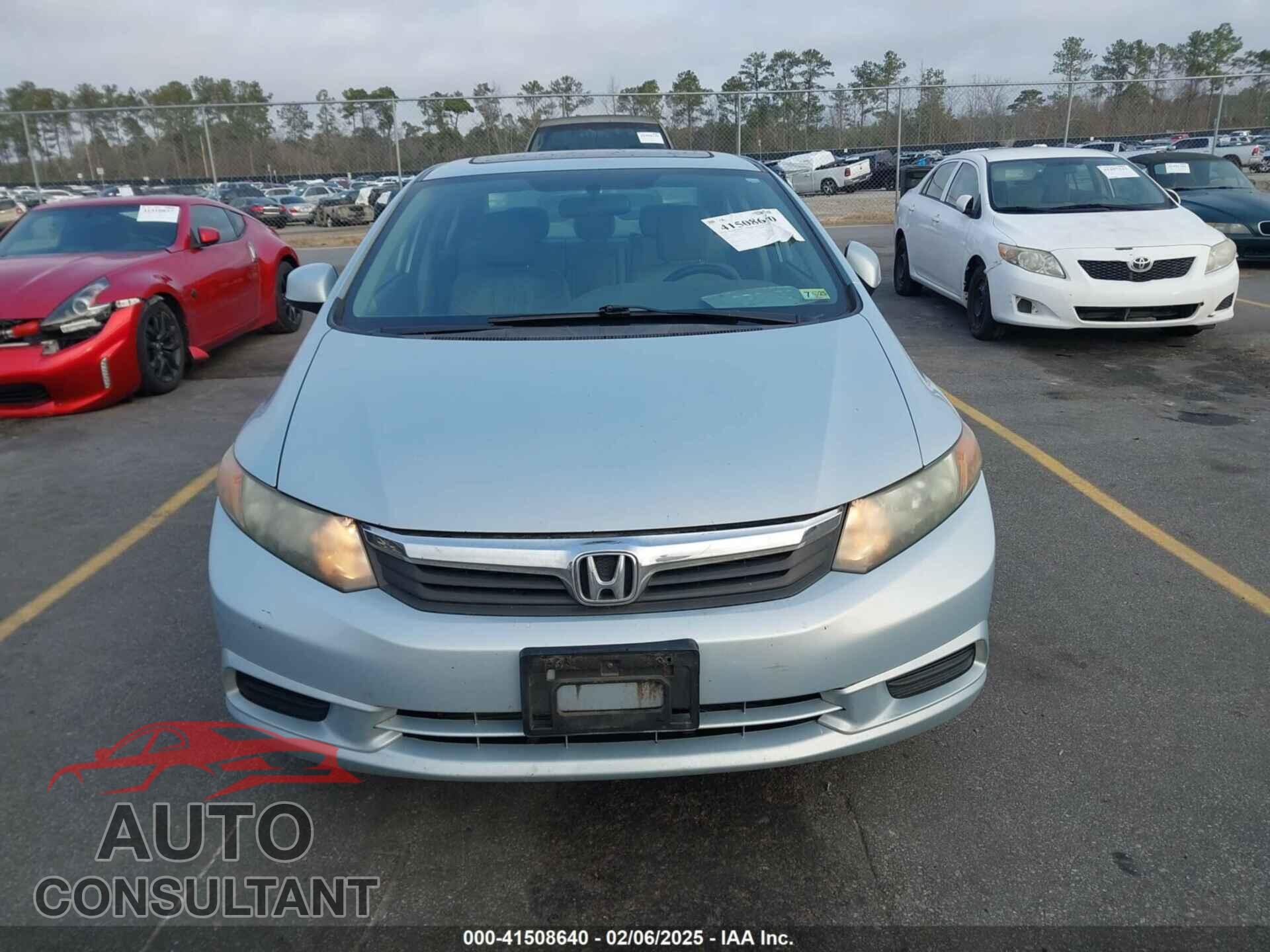 HONDA CIVIC 2012 - 2HGFB2F94CH526252
