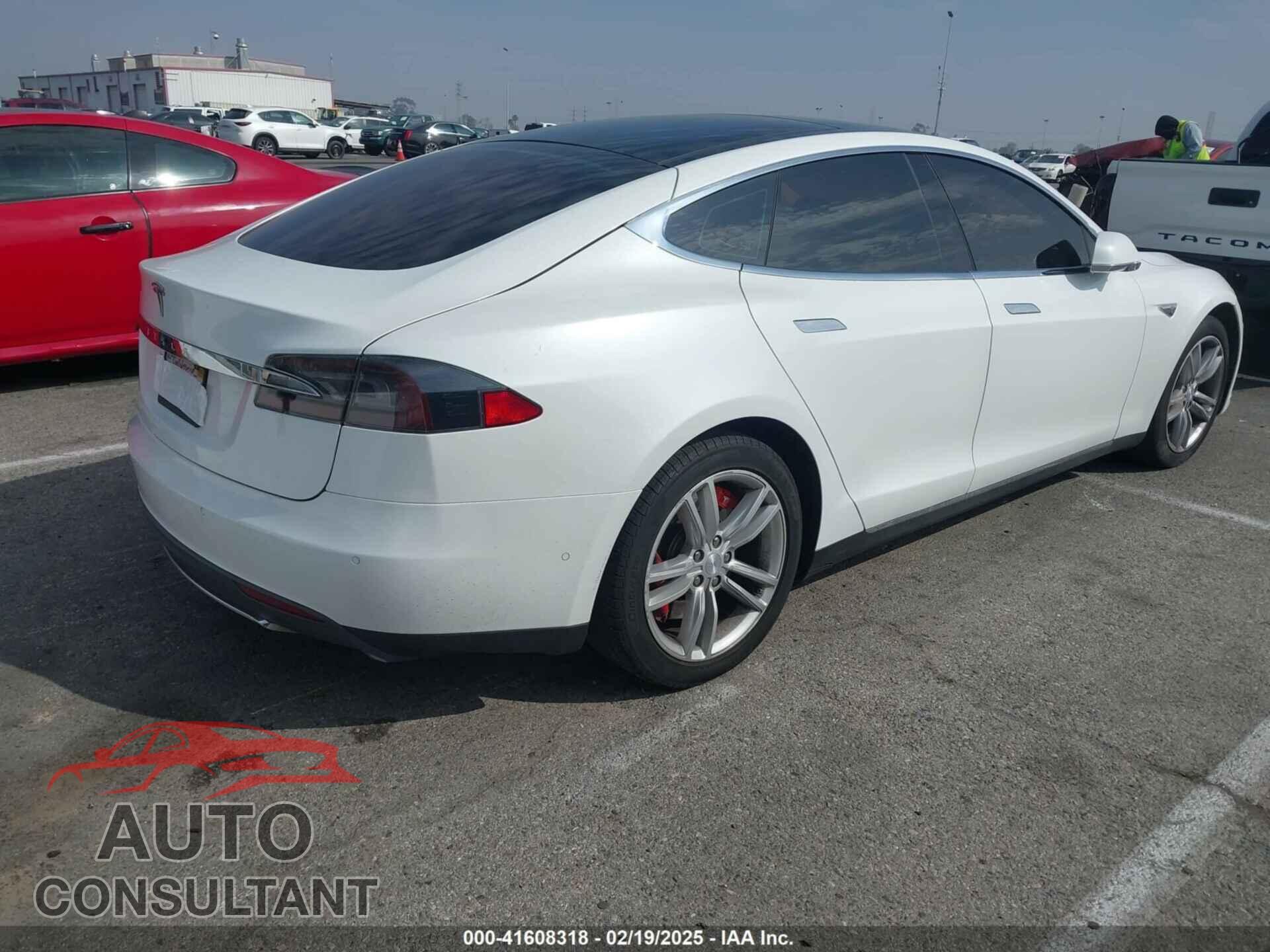 TESLA MODEL S 2014 - 5YJSA1H17EFP49833