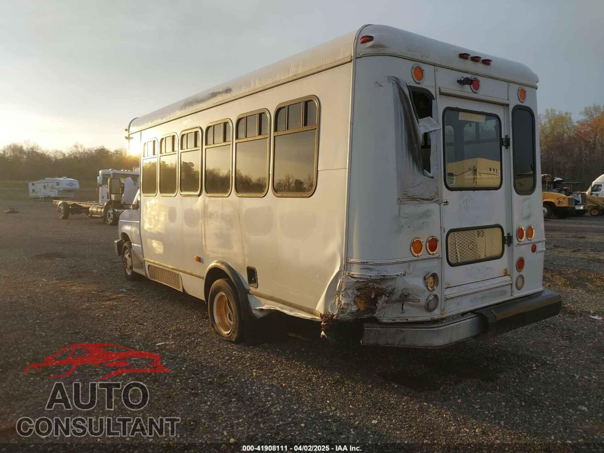 FORD E-450 CUTAWAY 2011 - 1FDFE4FS6BDB26642