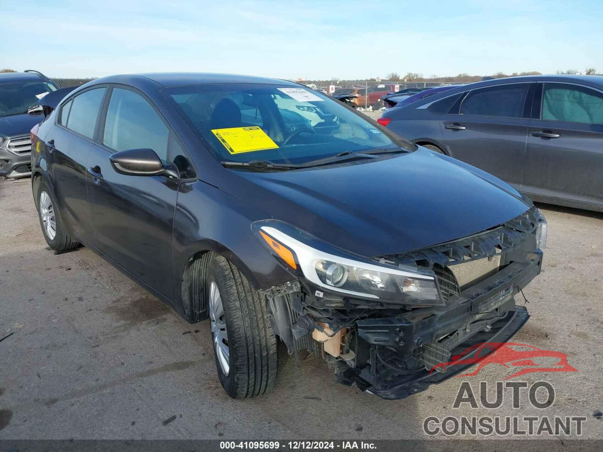 KIA FORTE 2017 - 3KPFK4A70HE103185