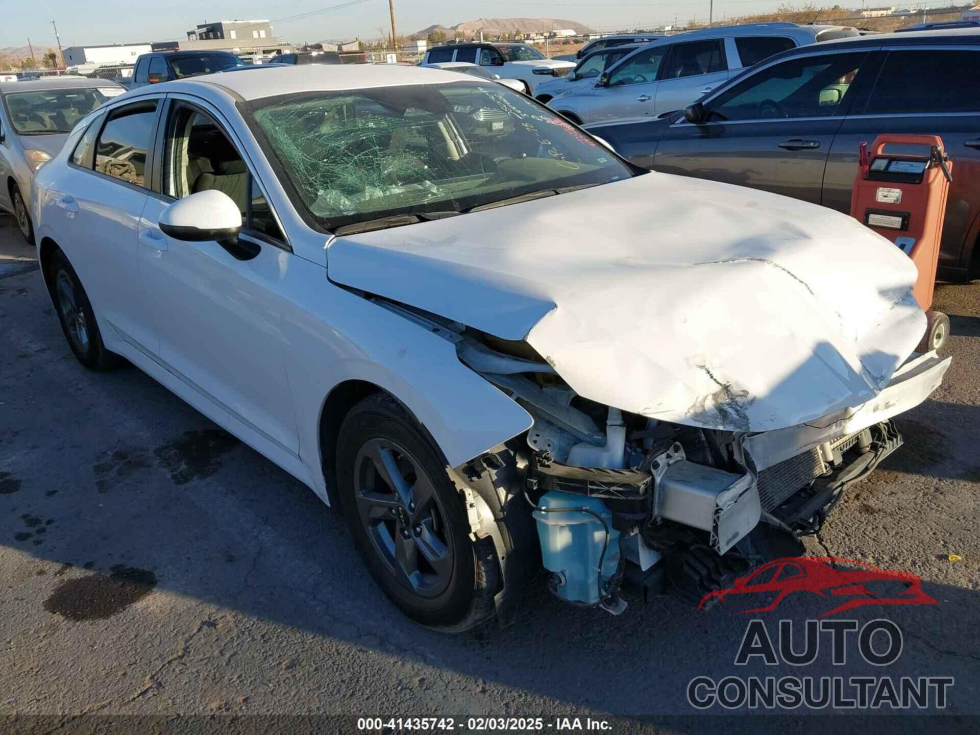 KIA K5 2022 - 5XXG14J26NG091106