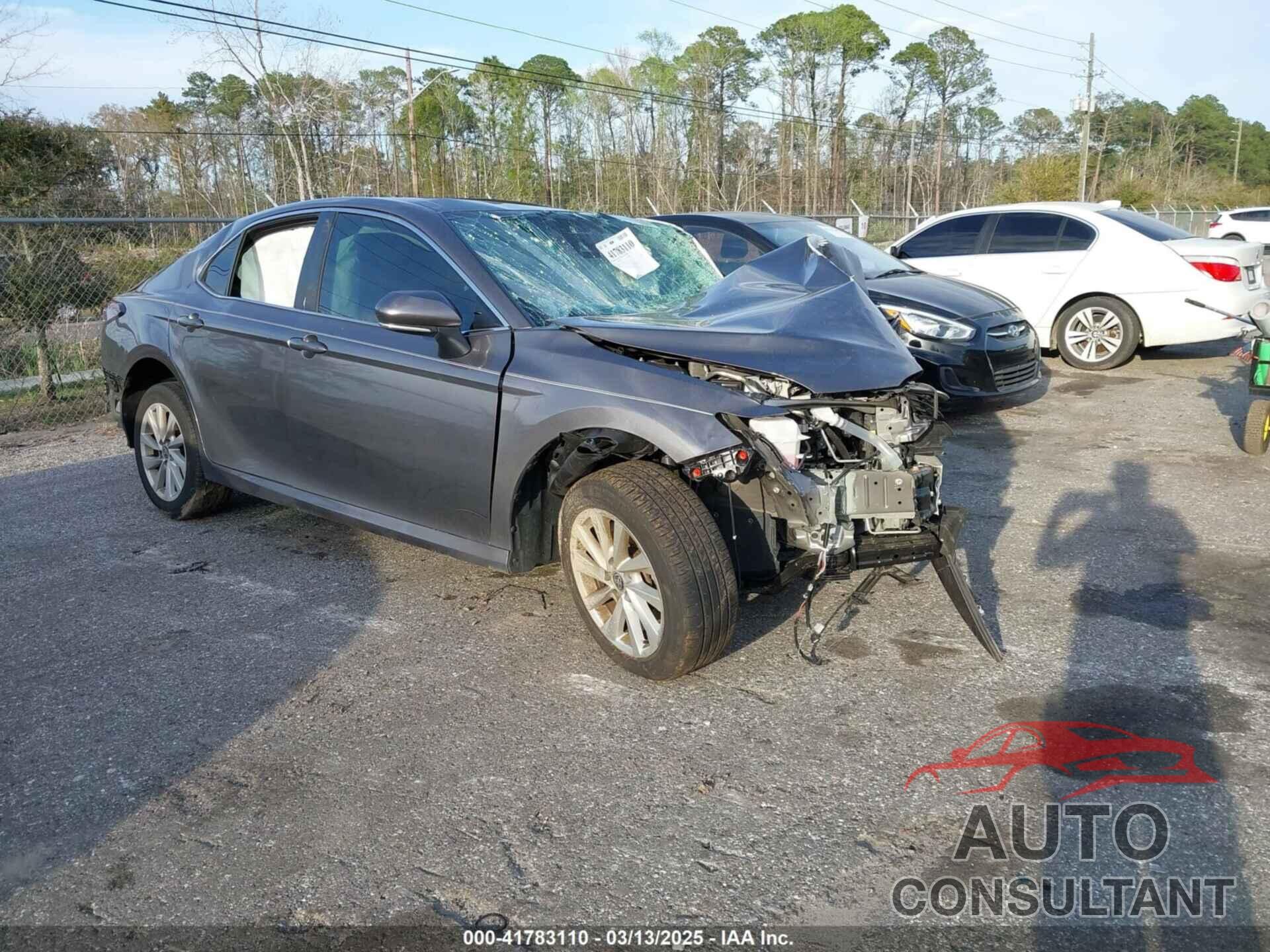 TOYOTA CAMRY 2022 - 4T1R11AK2NU069892