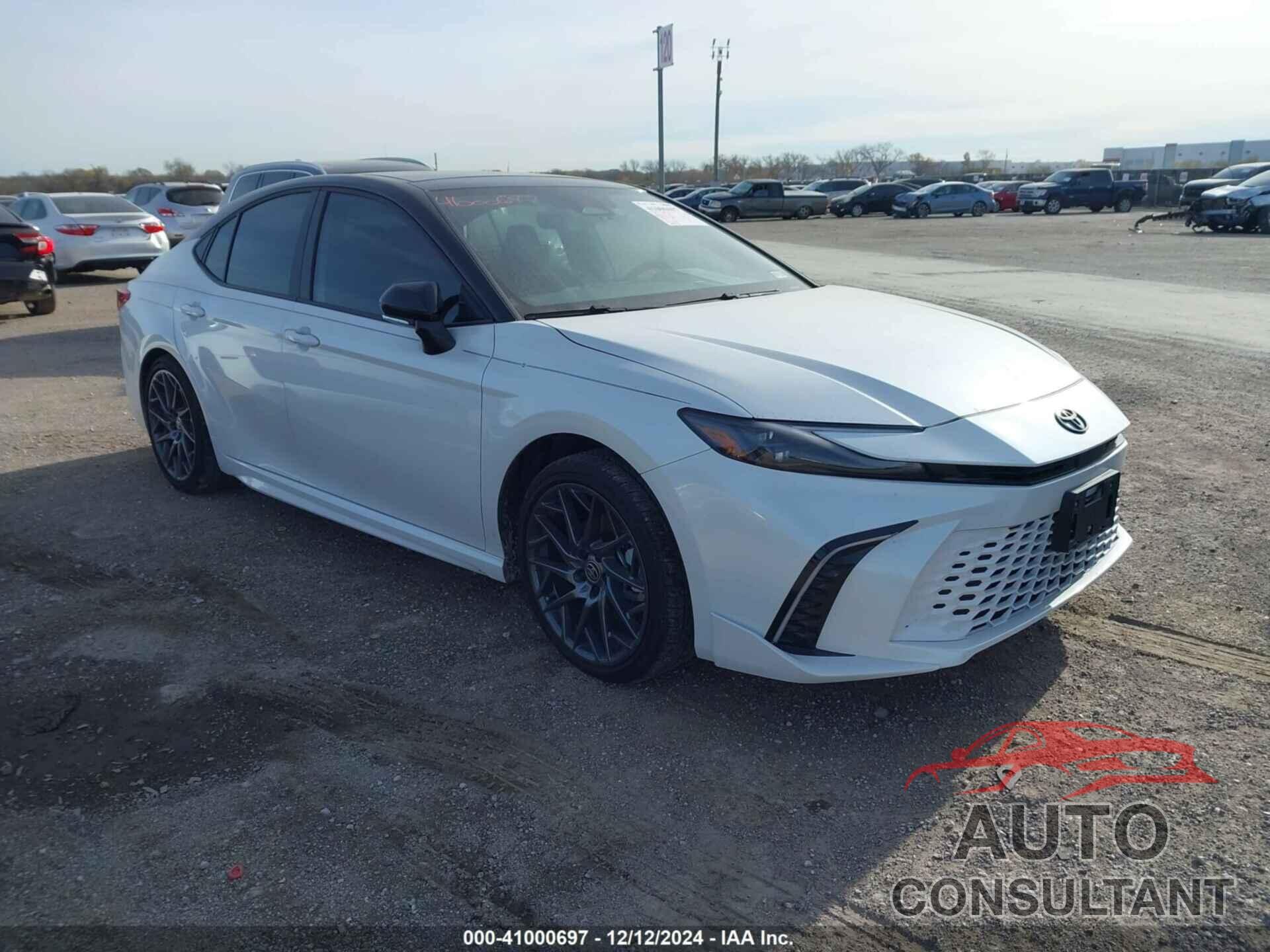TOYOTA CAMRY 2025 - 4T1DAACKXSU035492