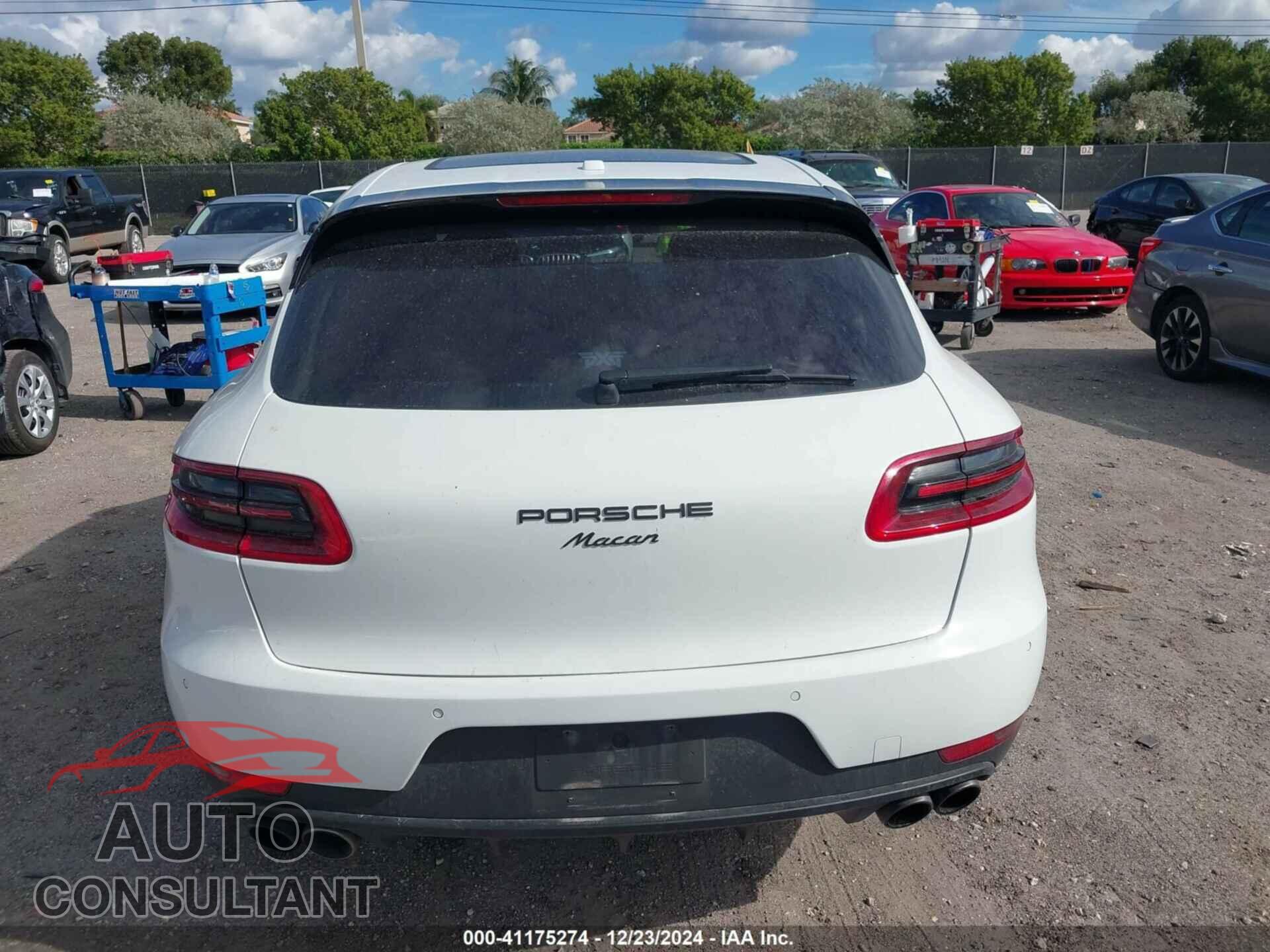 PORSCHE MACAN 2016 - WP1AB2A54GLB44338