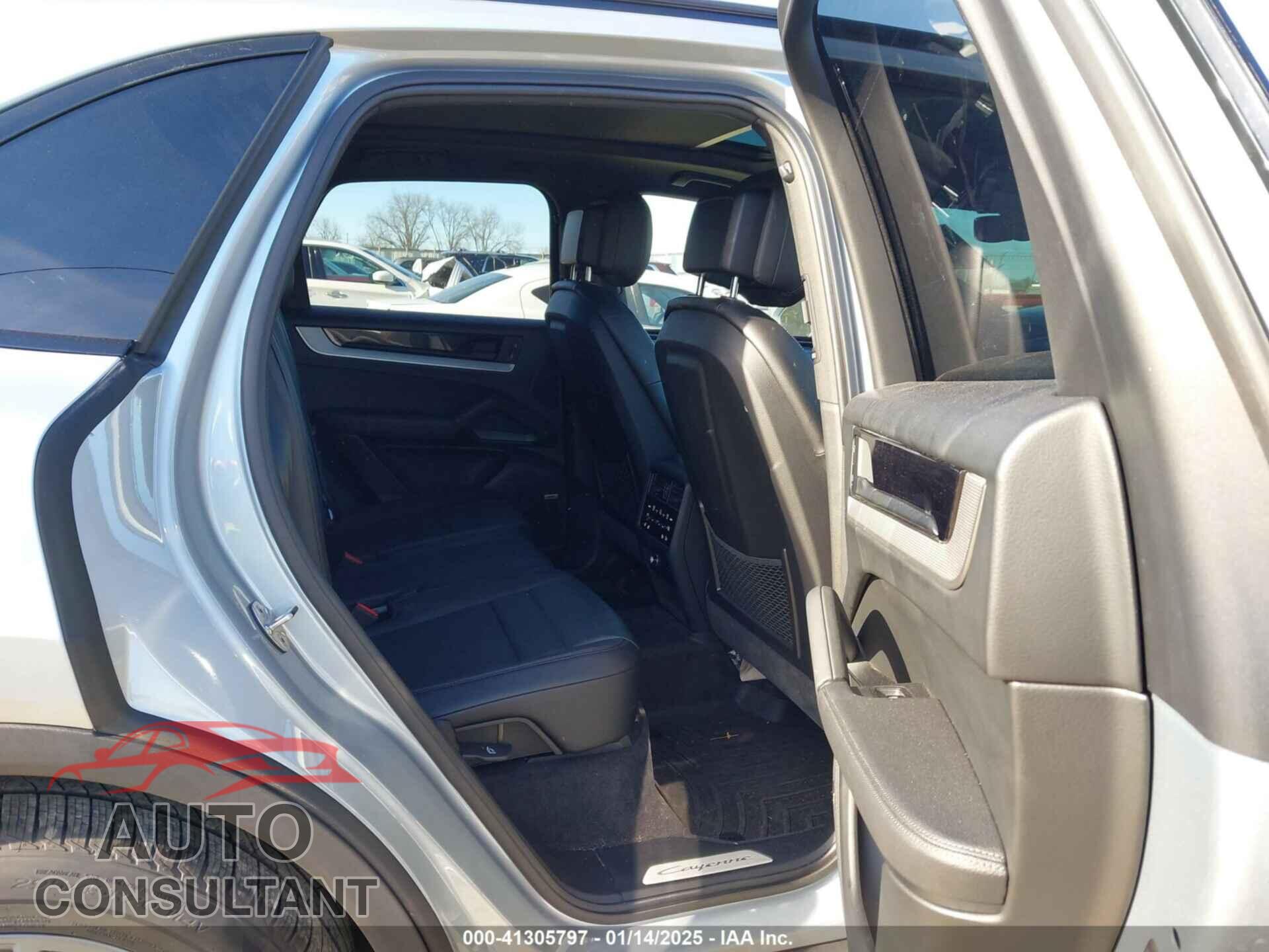 PORSCHE CAYENNE 2024 - WP1AA2AYXRDA01534