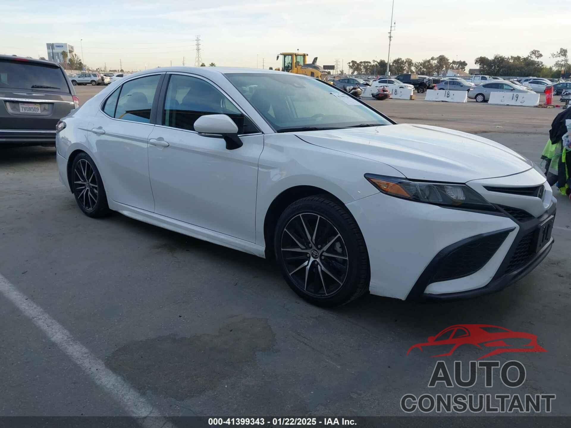 TOYOTA CAMRY 2023 - 4T1G11AK9PU806581