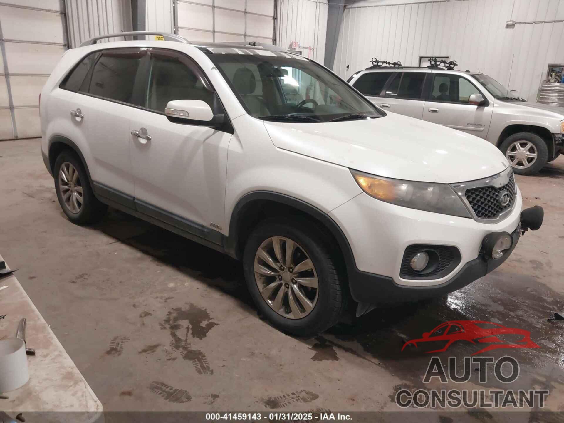 KIA SORENTO 2011 - 5XYKUDA23BG053972