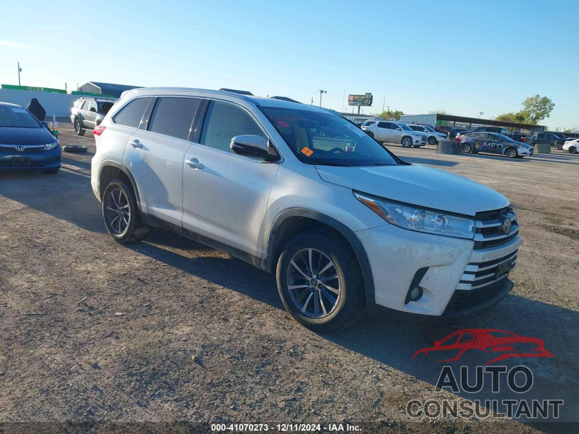 TOYOTA HIGHLANDER 2019 - 5TDKZRFH0KS360787