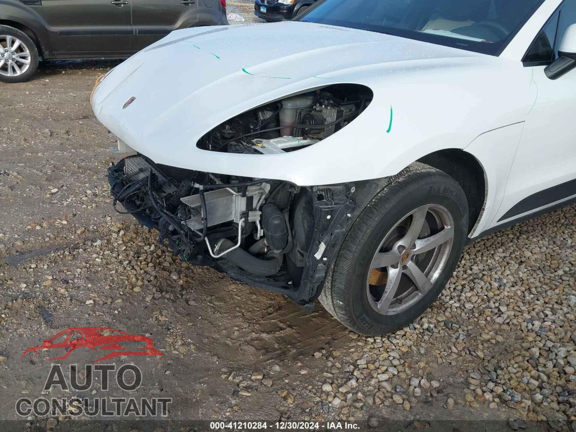 PORSCHE MACAN 2017 - WP1AA2A52HLB02304