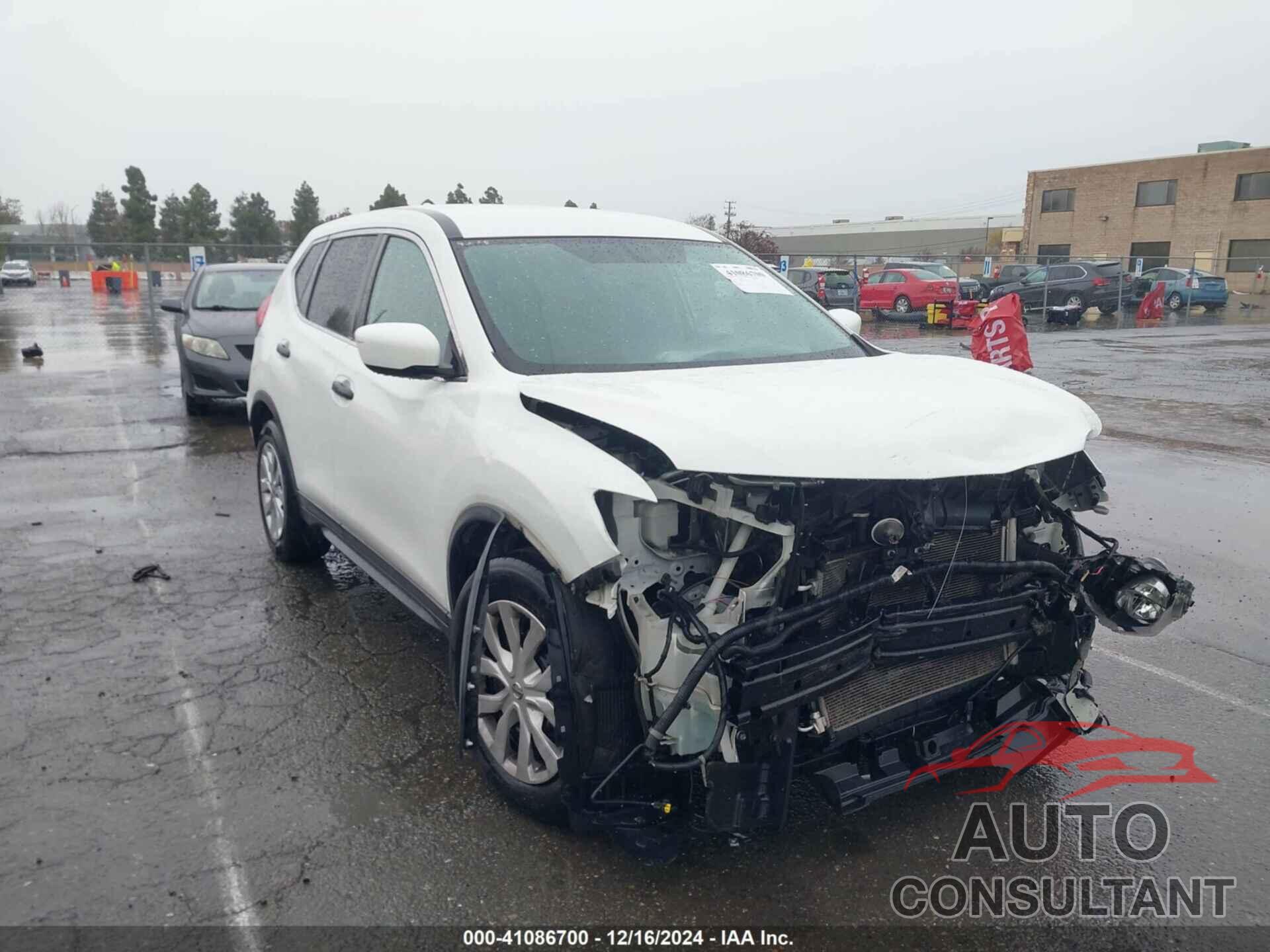 NISSAN ROGUE 2017 - KNMAT2MT7HP602098