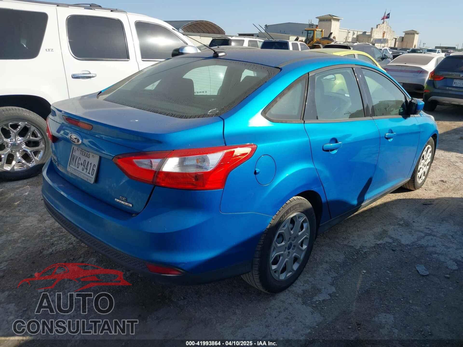 FORD FOCUS 2012 - 1FAHP3F24CL415176