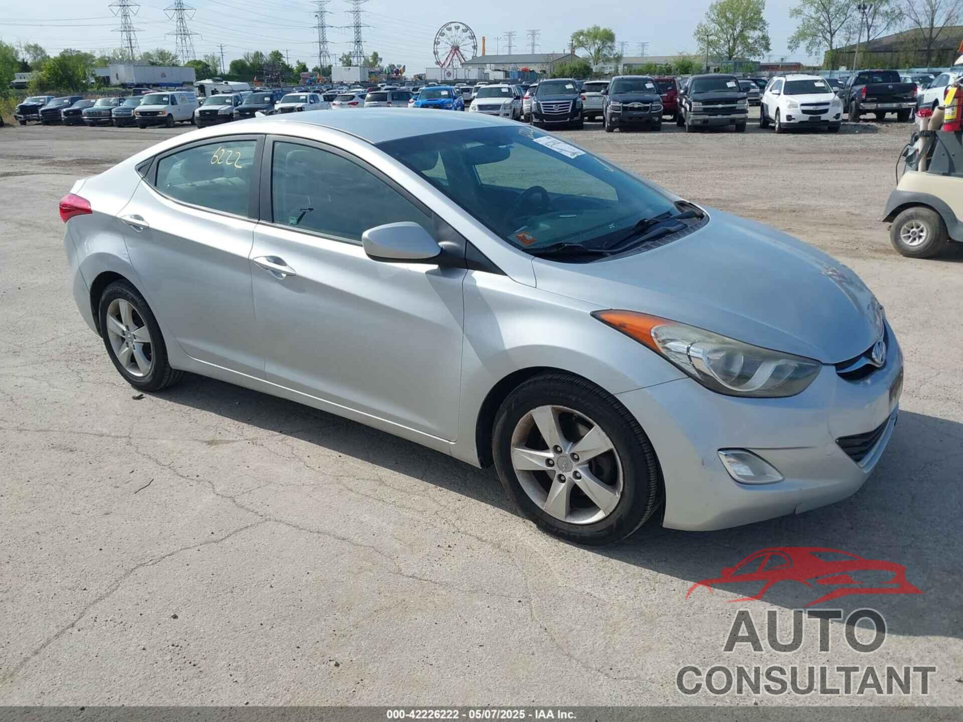HYUNDAI ELANTRA 2013 - 5NPDH4AE4DH328638