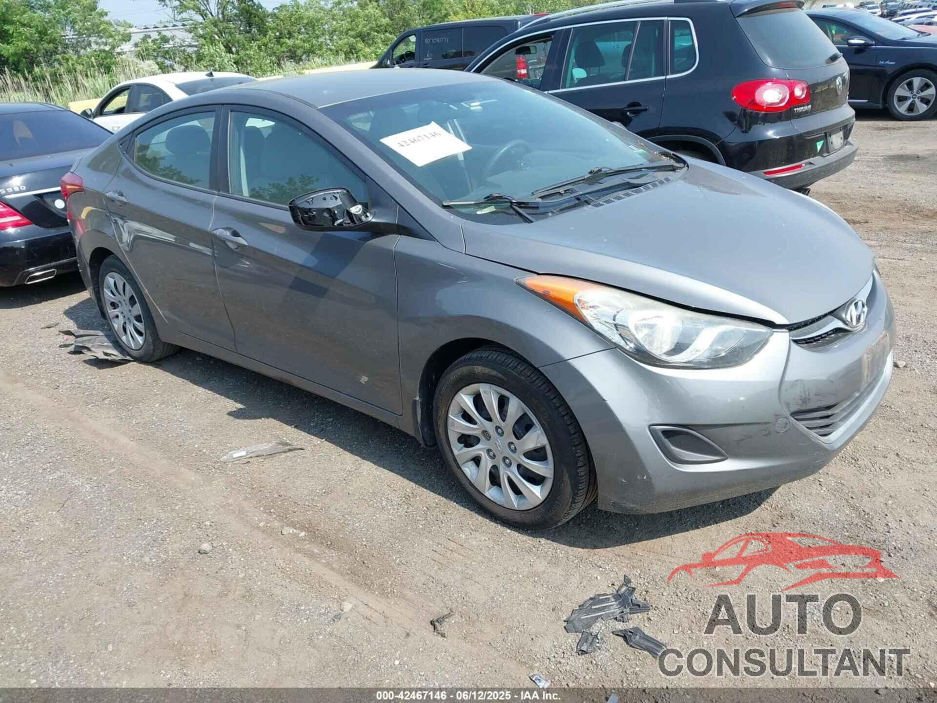 HYUNDAI ELANTRA 2013 - 5NPDH4AE0DH157595
