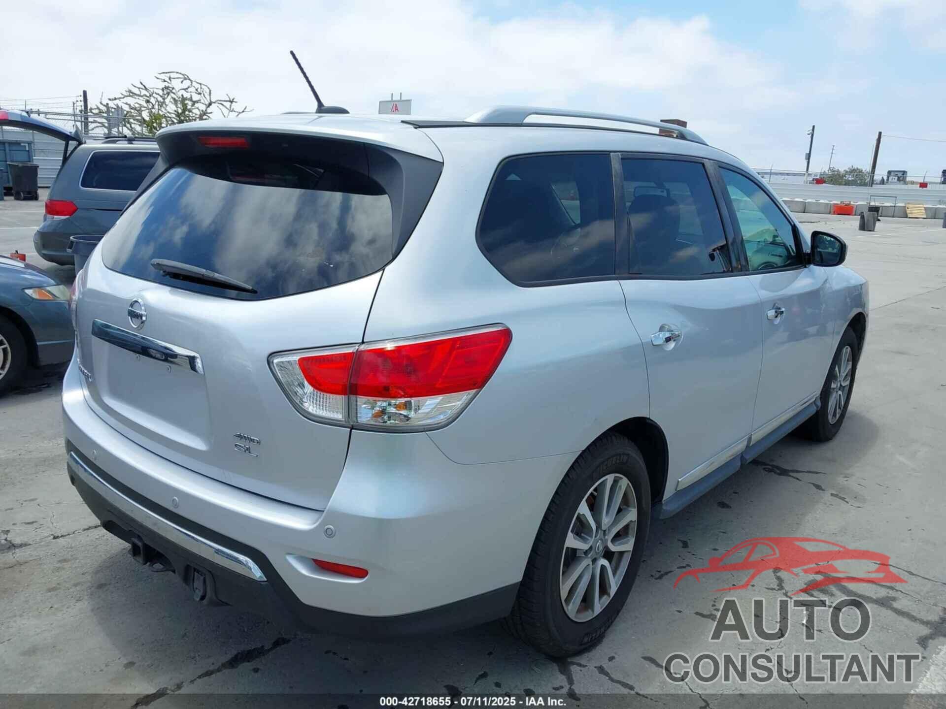 NISSAN PATHFINDER 2013 - 5N1AR2MM9DC614001