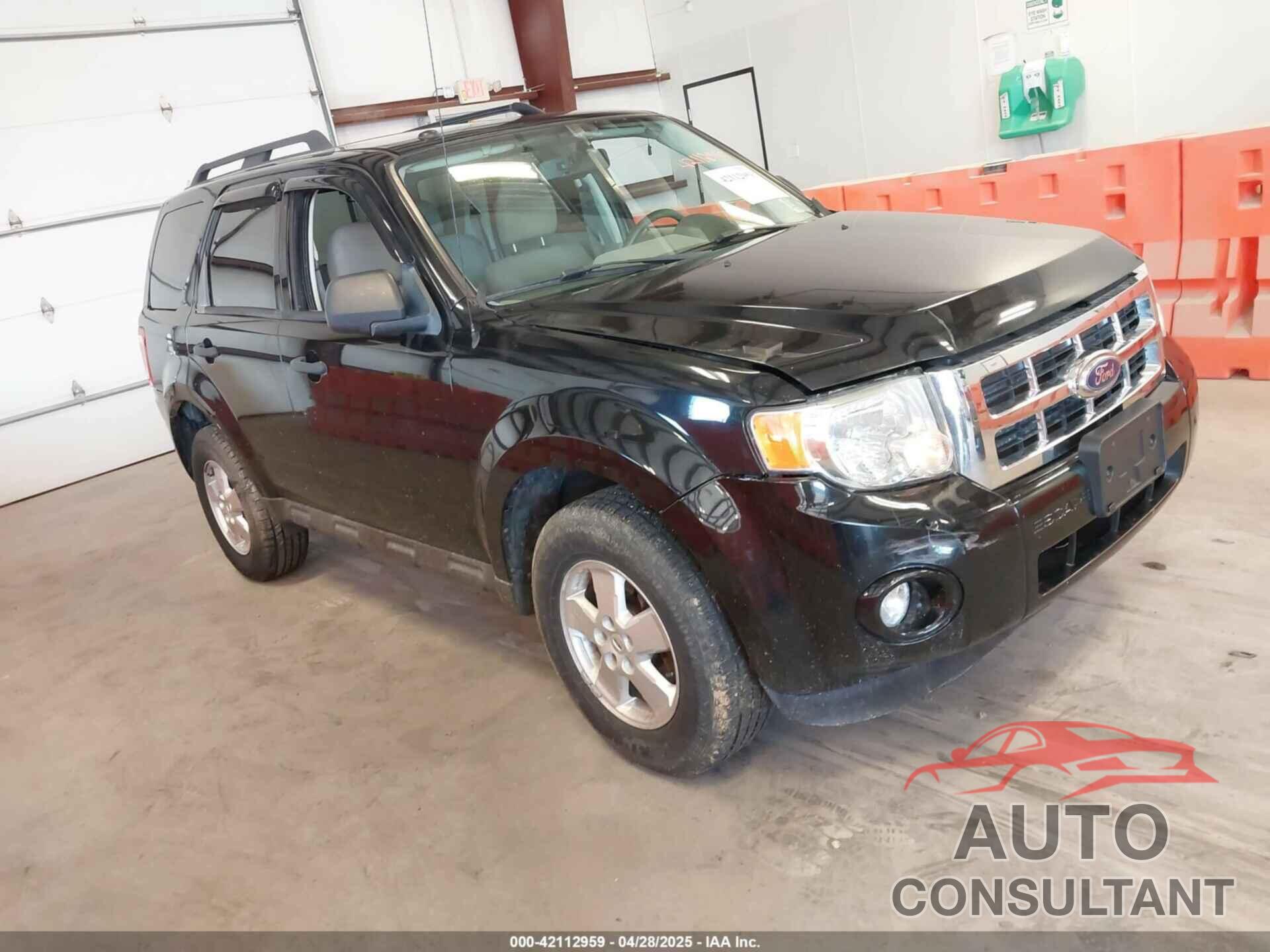 FORD ESCAPE 2010 - 1FMCU9D77AKC13493