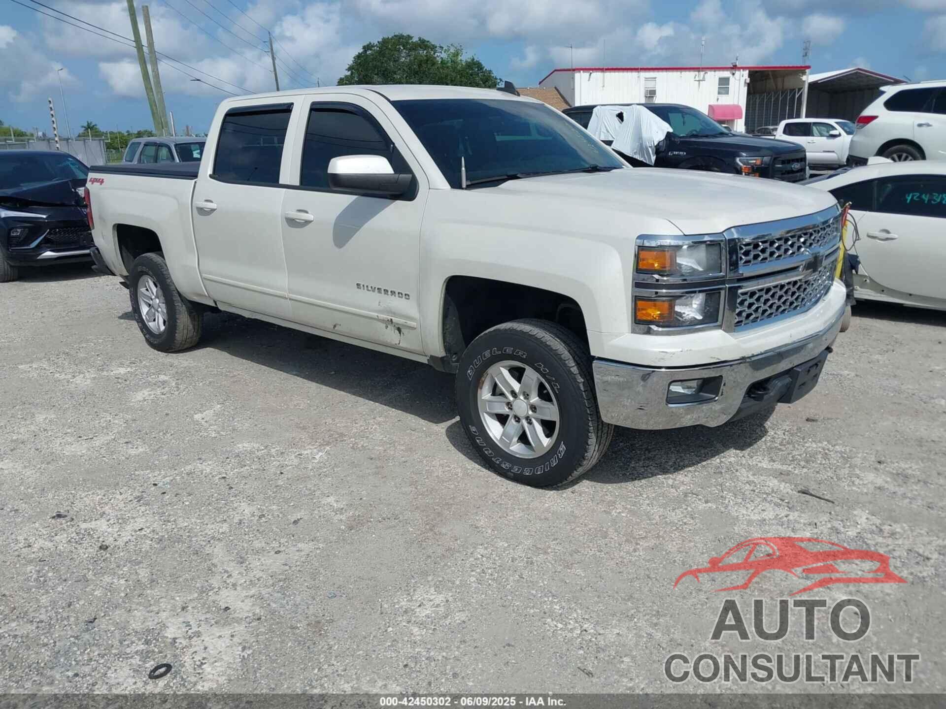 CHEVROLET SILVERADO 1500 2015 - 3GCUKREC2FG195221