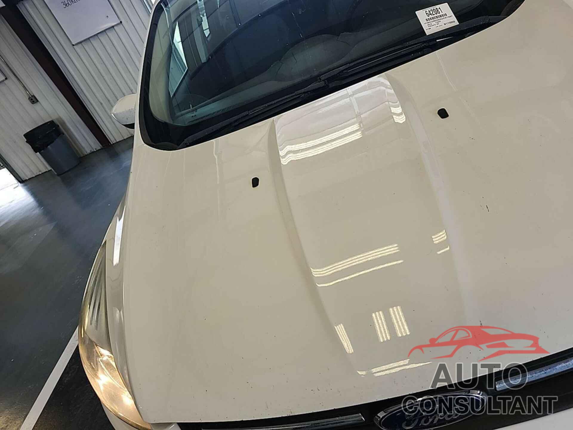 FORD ESCAPE 2016 - 1FMCU9GX0GUC67937
