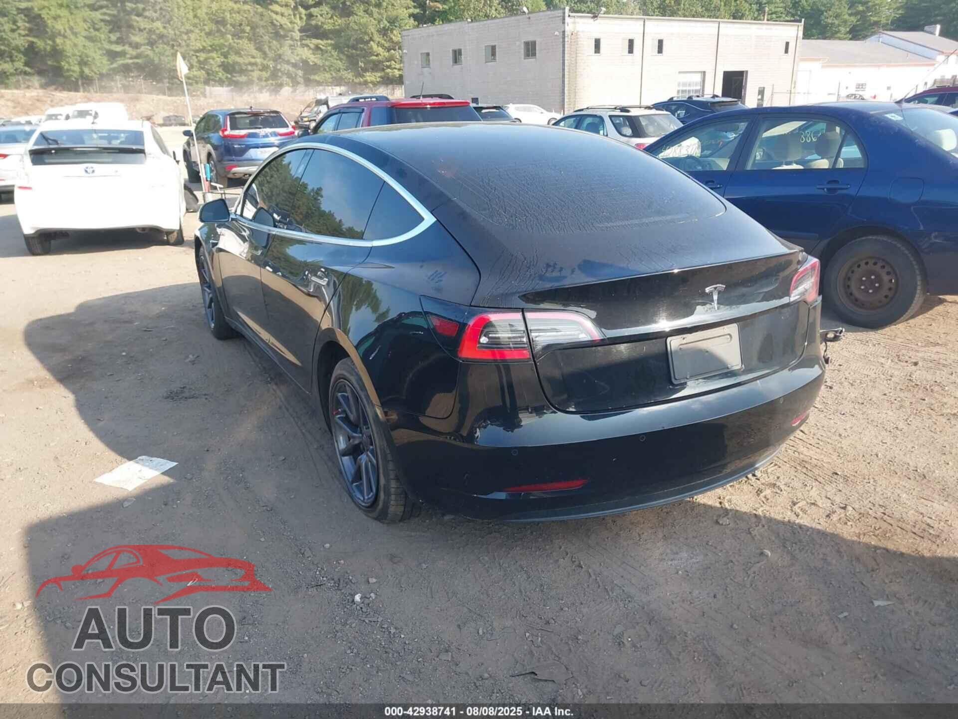 TESLA MODEL 3 2019 - 5YJ3E1EA0KF304598