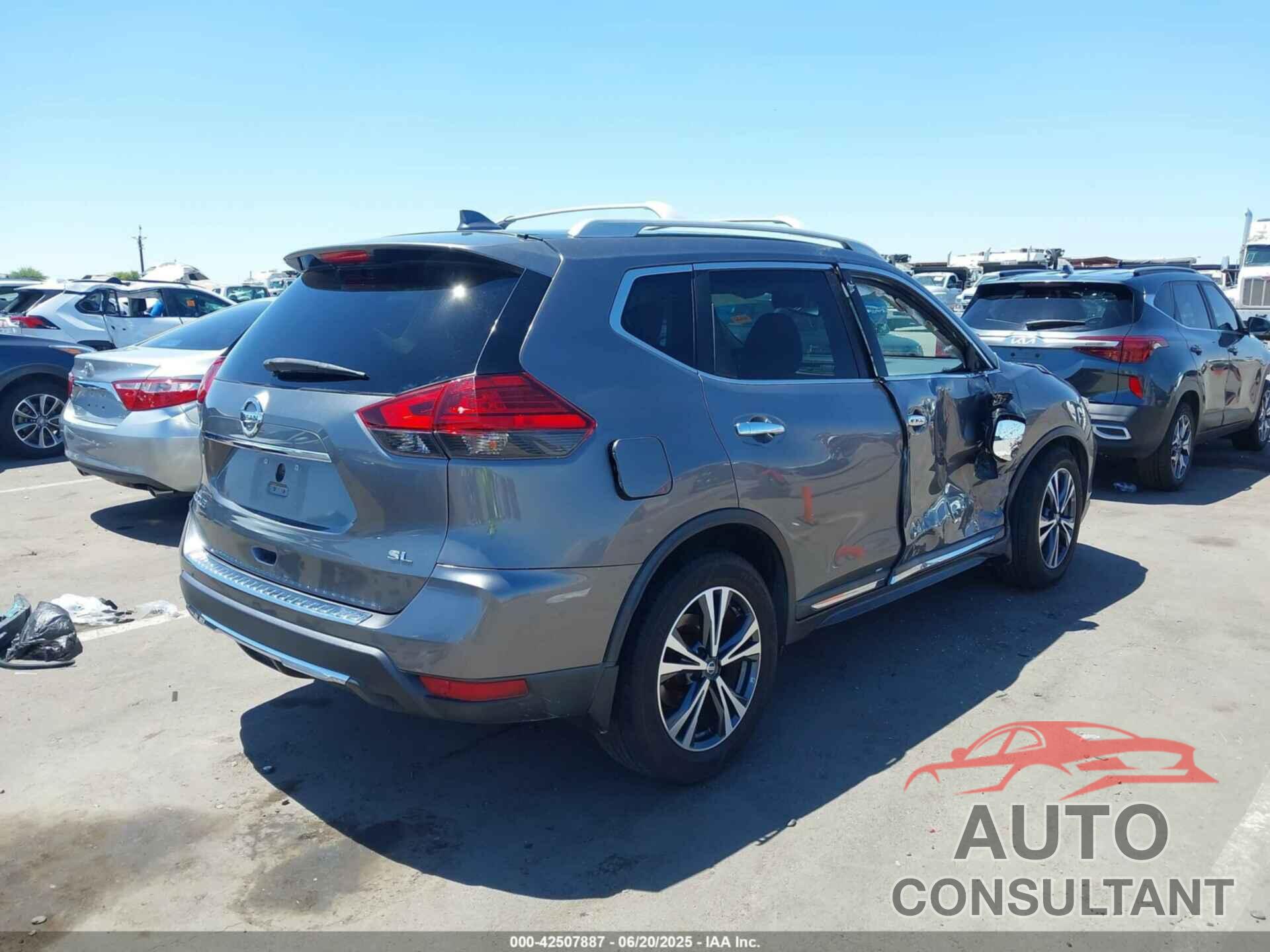 NISSAN ROGUE 2017 - 5N1AT2MT1HC866601