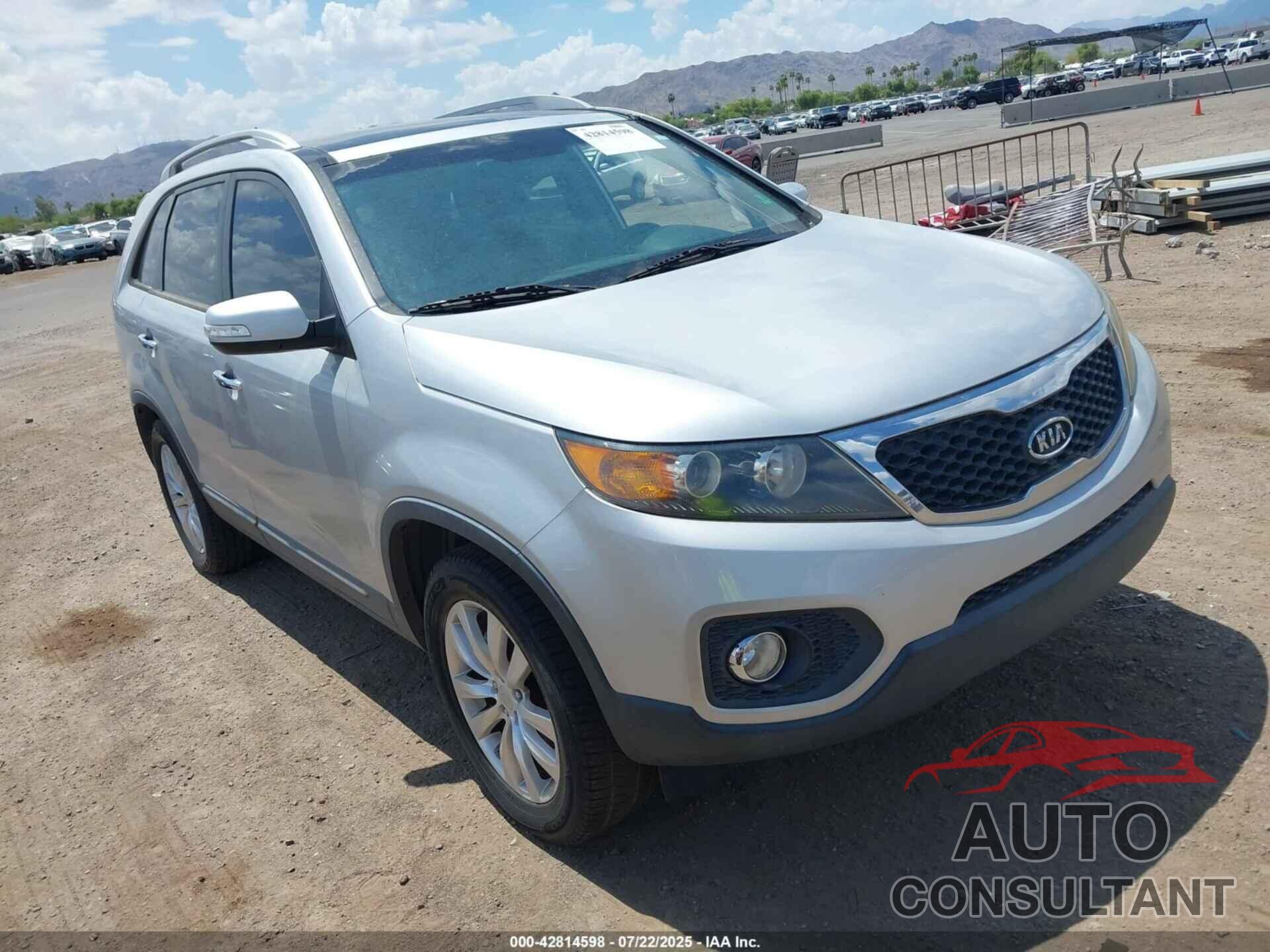 KIA SORENTO 2011 - 5XYKU4A27BG161530
