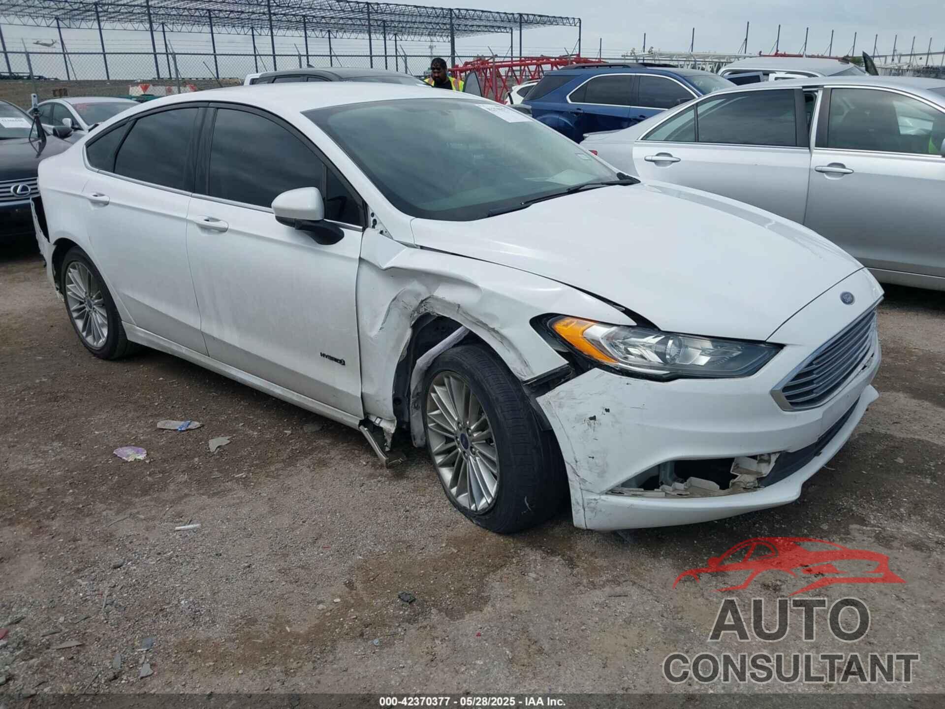 FORD FUSION HYBRID 2018 - 3FA6P0LU5JR208922