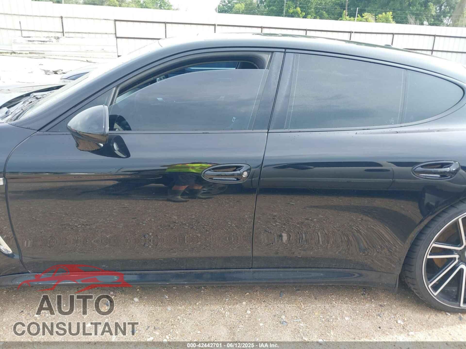 PORSCHE PANAMERA 2012 - WP0AB2A75CL060249
