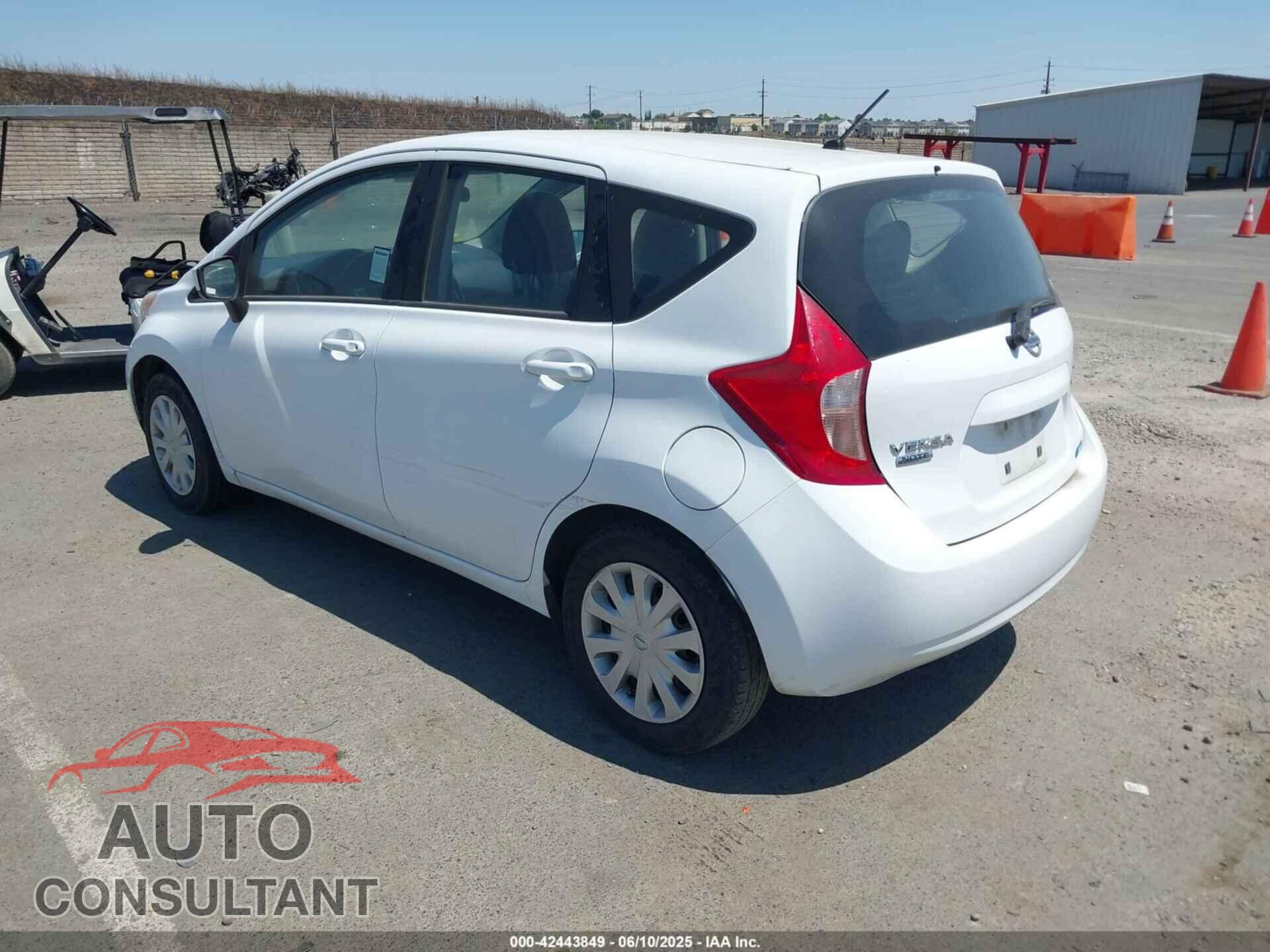 NISSAN VERSA NOTE 2015 - 3N1CE2CP5FL420077