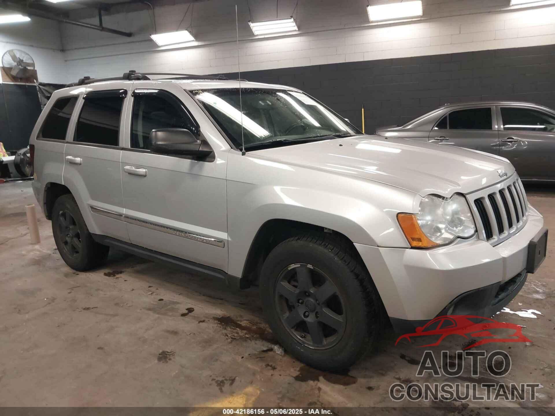 JEEP GRAND CHEROKEE 2010 - 1J4PR4GK7AC137451