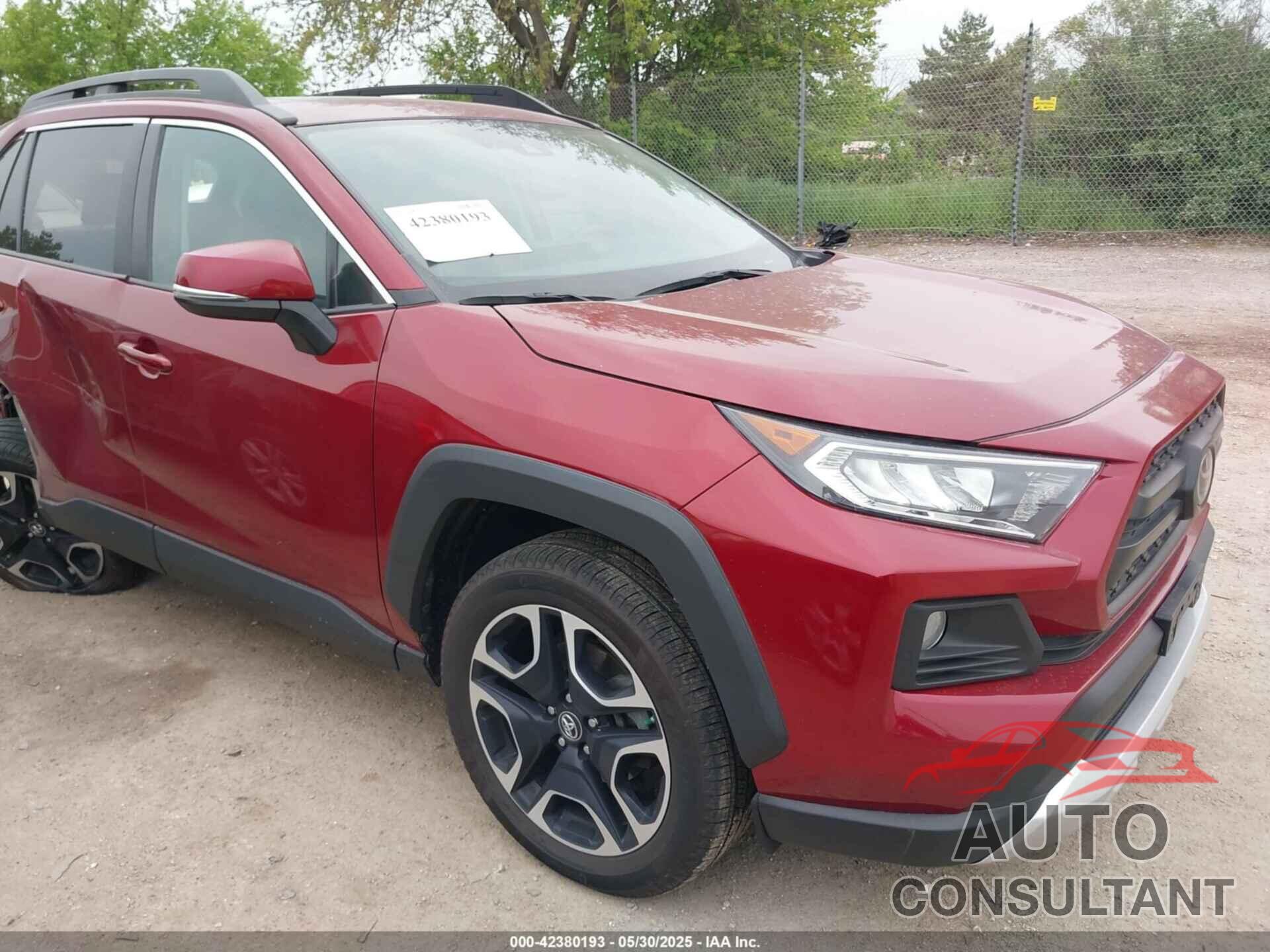 TOYOTA RAV4 2019 - 2T3J1RFV4KW034885