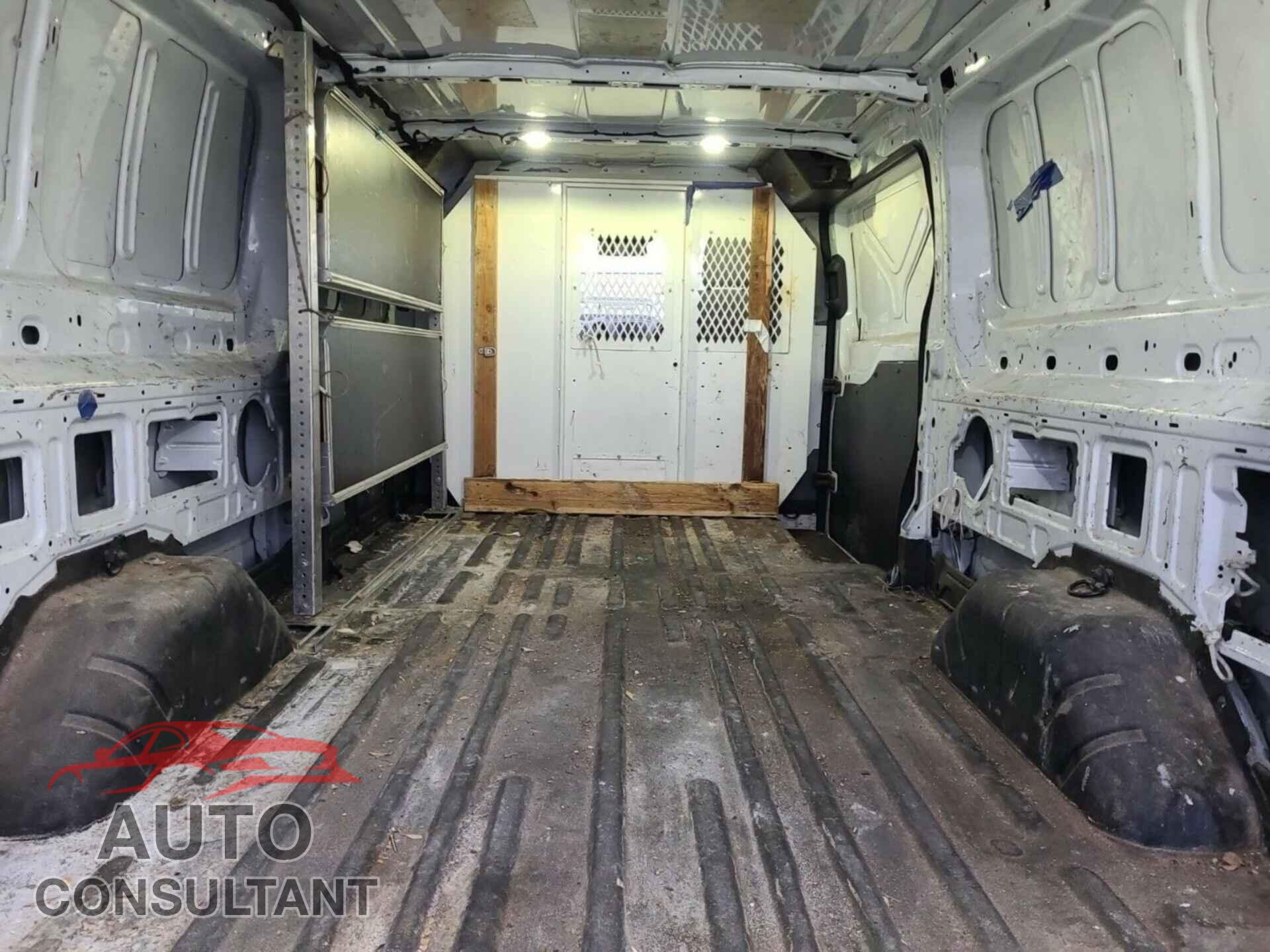 FORD TRANSIT 2017 - 1FTBW2YM4HKB04856
