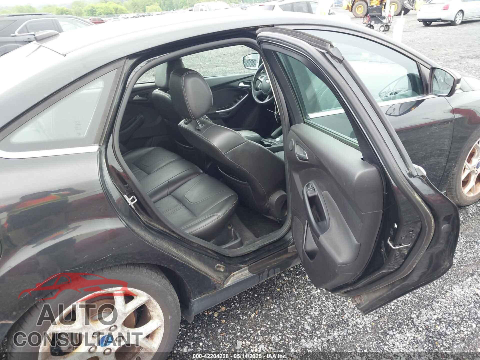 FORD FOCUS 2014 - 1FADP3J27EL226630