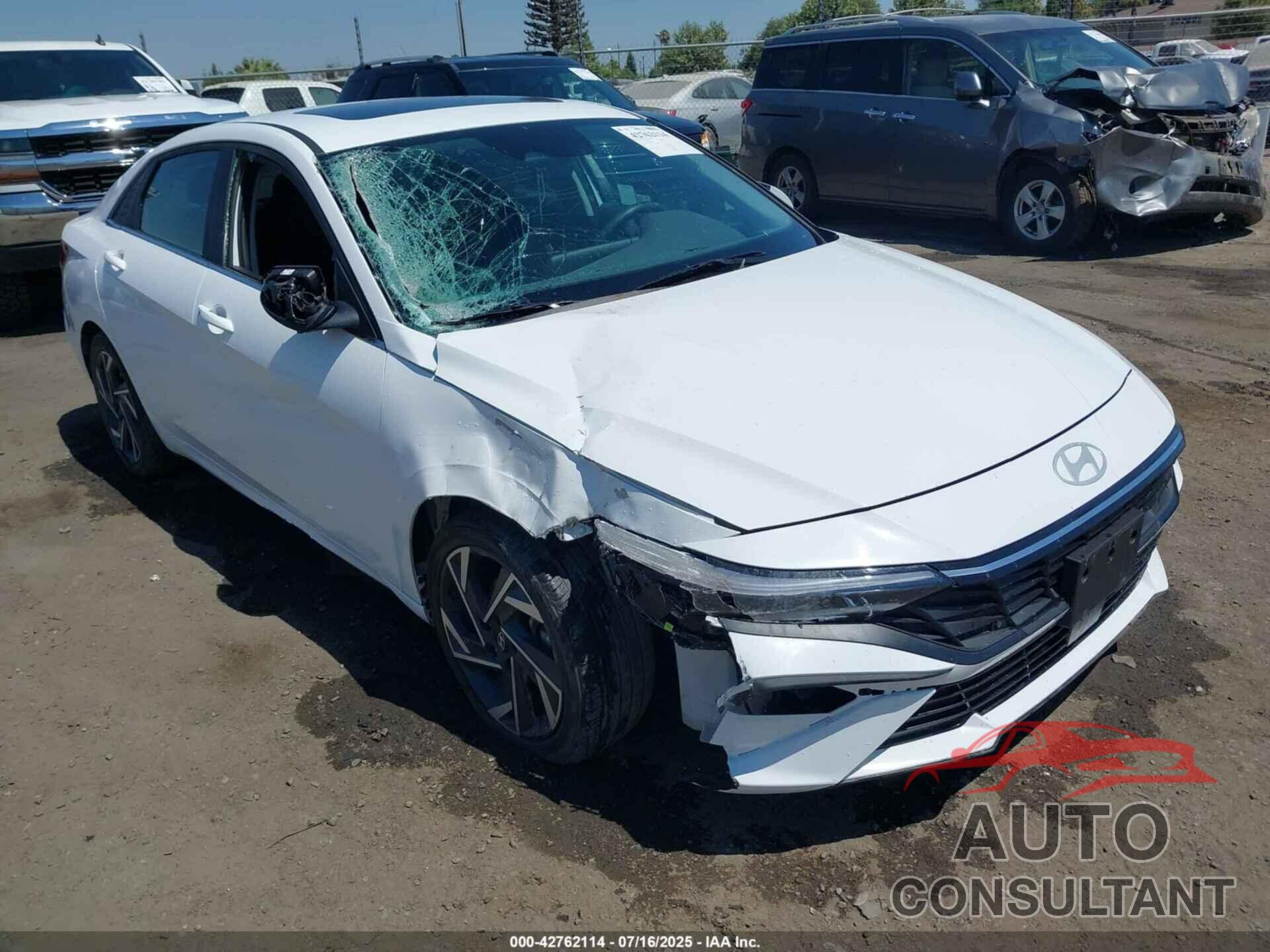 HYUNDAI ELANTRA 2024 - KMHLS4DG4RU803532