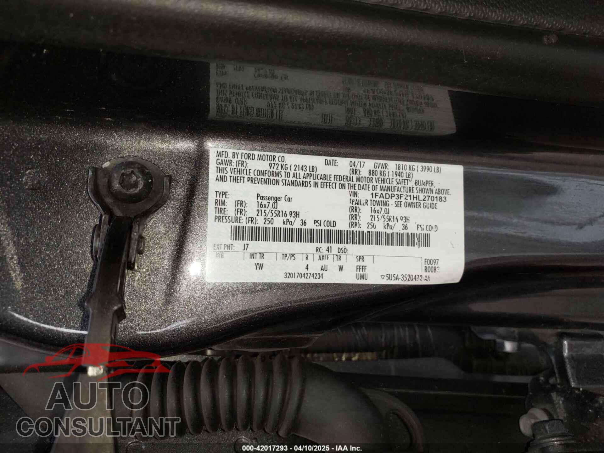 FORD FOCUS 2017 - 1FADP3F21HL270183
