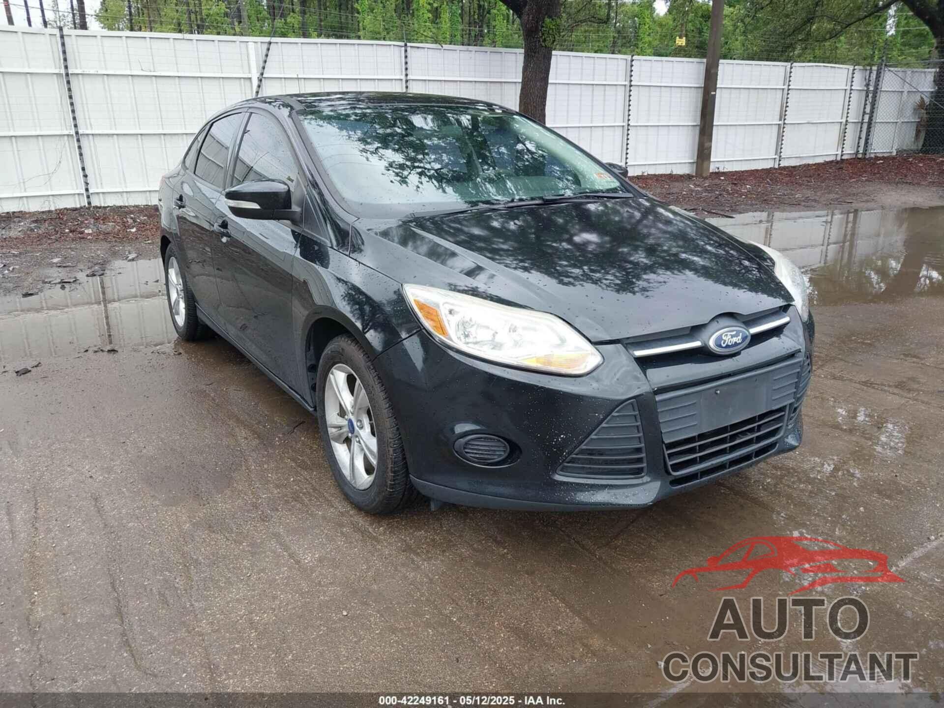 FORD FOCUS 2014 - 1FADP3F22EL106243