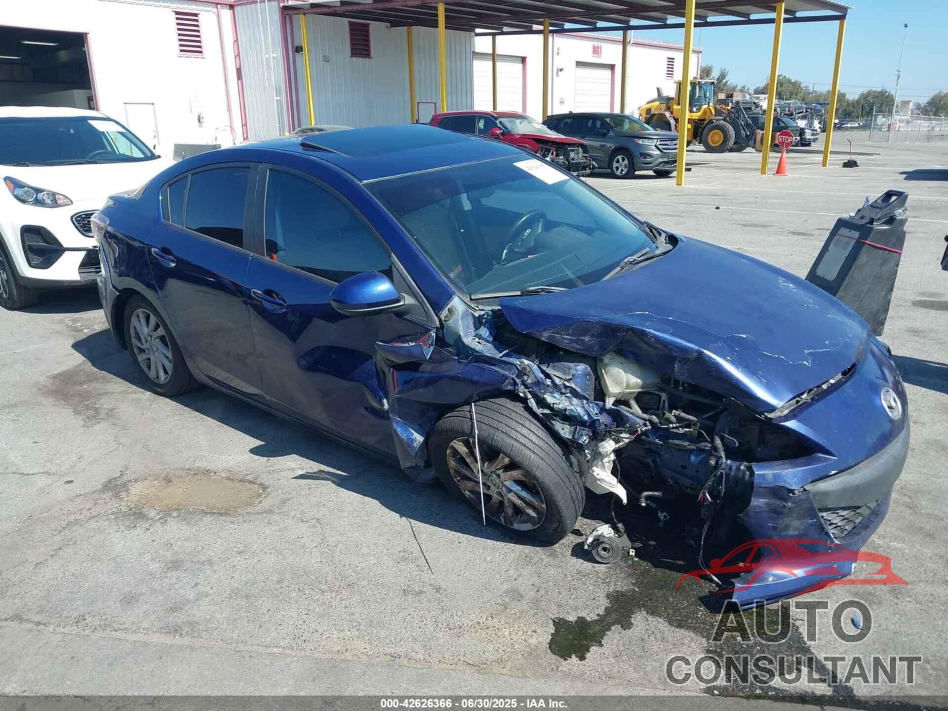 MAZDA MAZDA3 2012 - JM1BL1W84C1537701