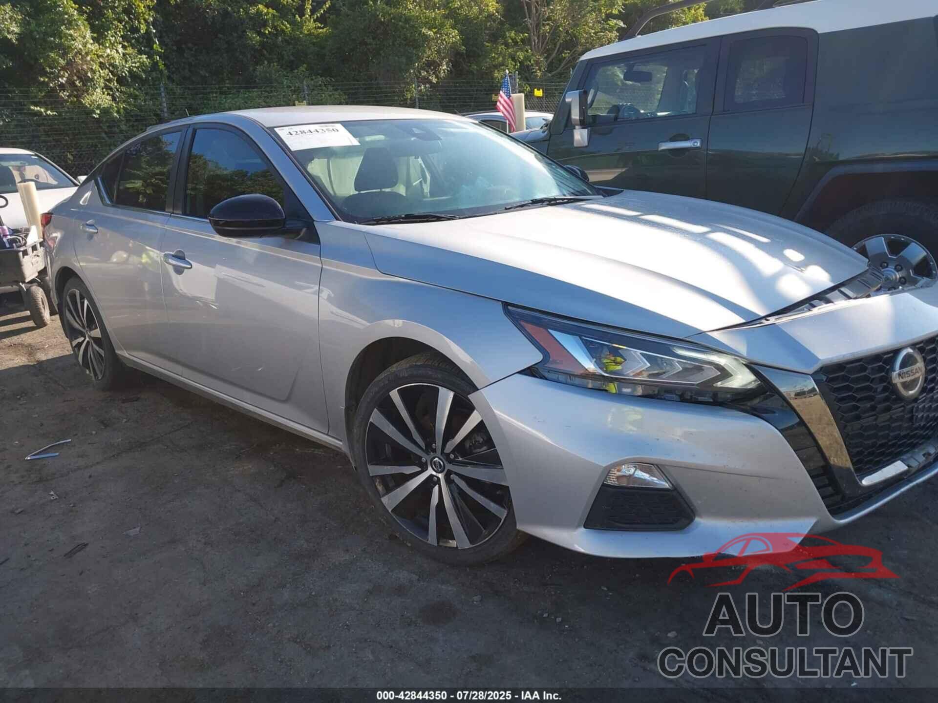 NISSAN ALTIMA 2021 - 1N4BL4CV3MN393876