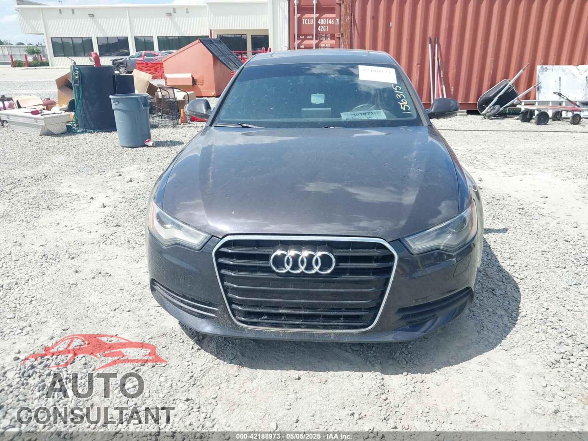 AUDI A6 2012 - WAUDFAFC8CN156315