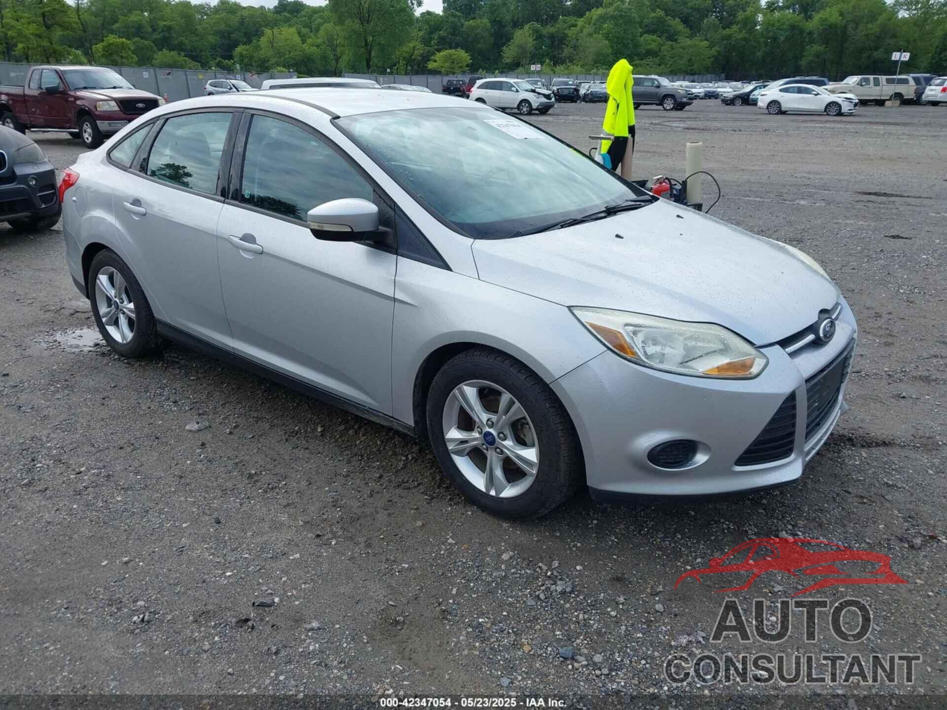 FORD FOCUS 2014 - 1FADP3F23EL285814